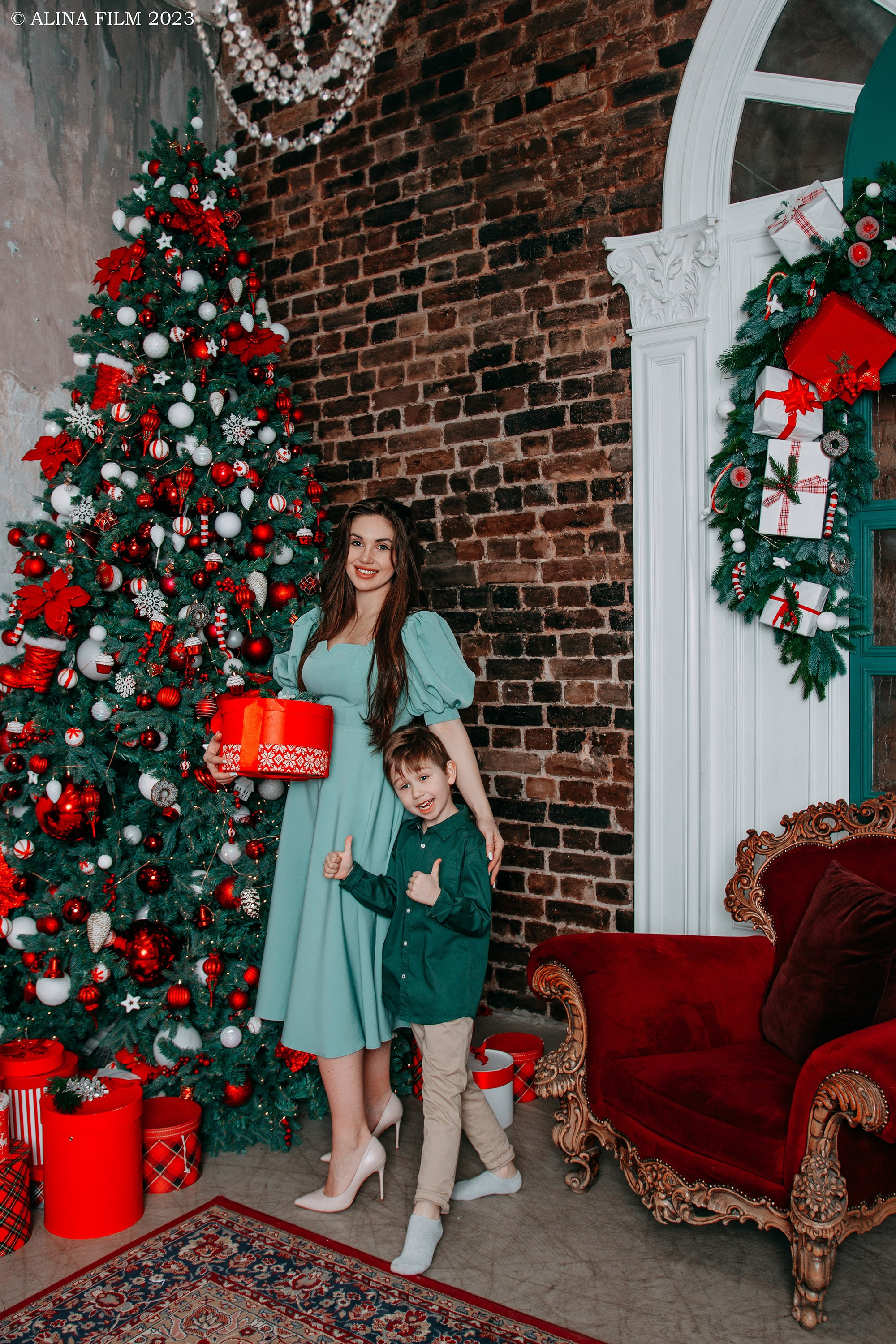 Семейная новогодняя фотосессия. Фотограф в Санкт-Петербурге Alina Film