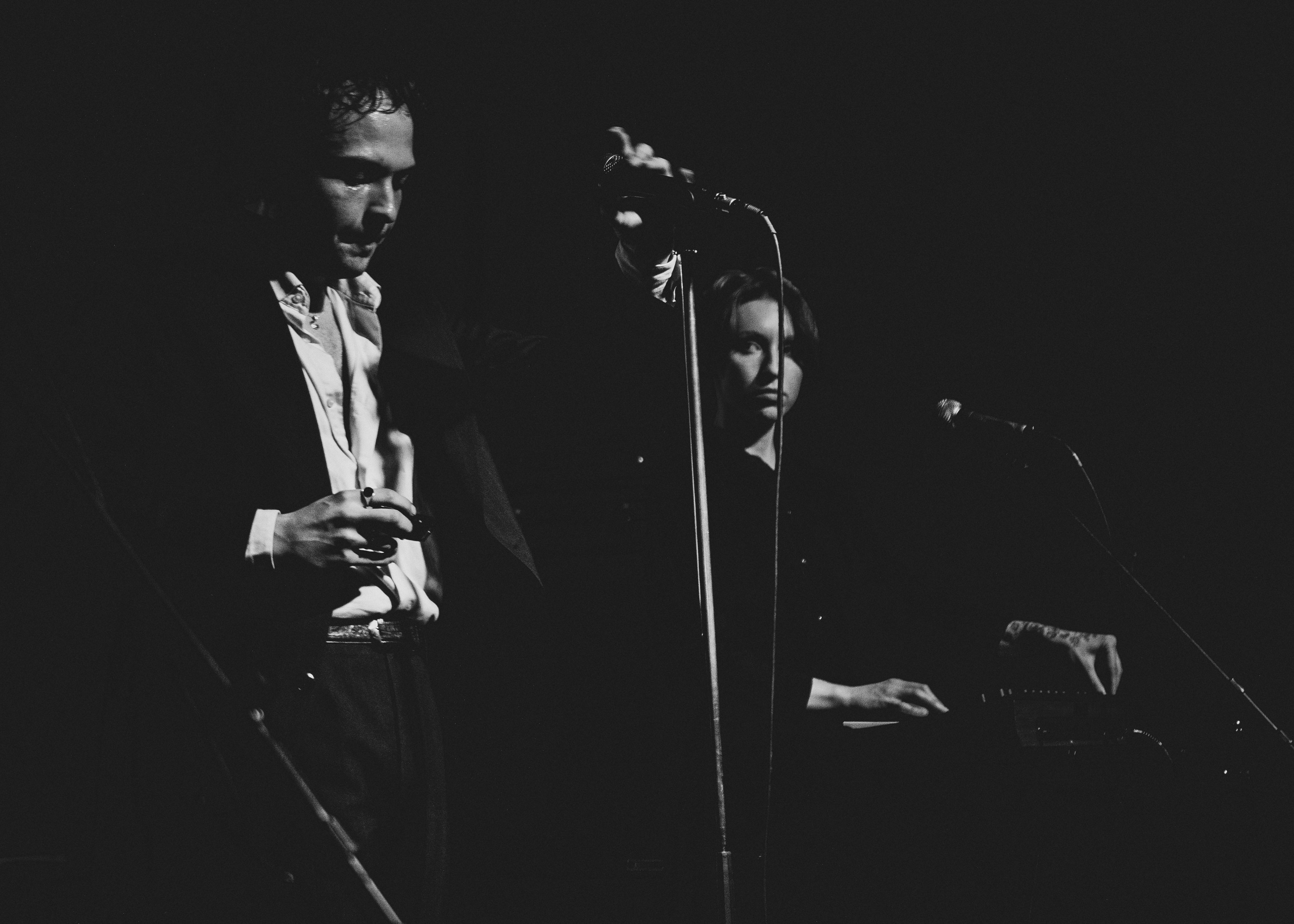 Диктофон. Фотограф для музыкантов, фотограф на концерт, концертный фотограф, съемка концерта, бэкстейдж фотограф