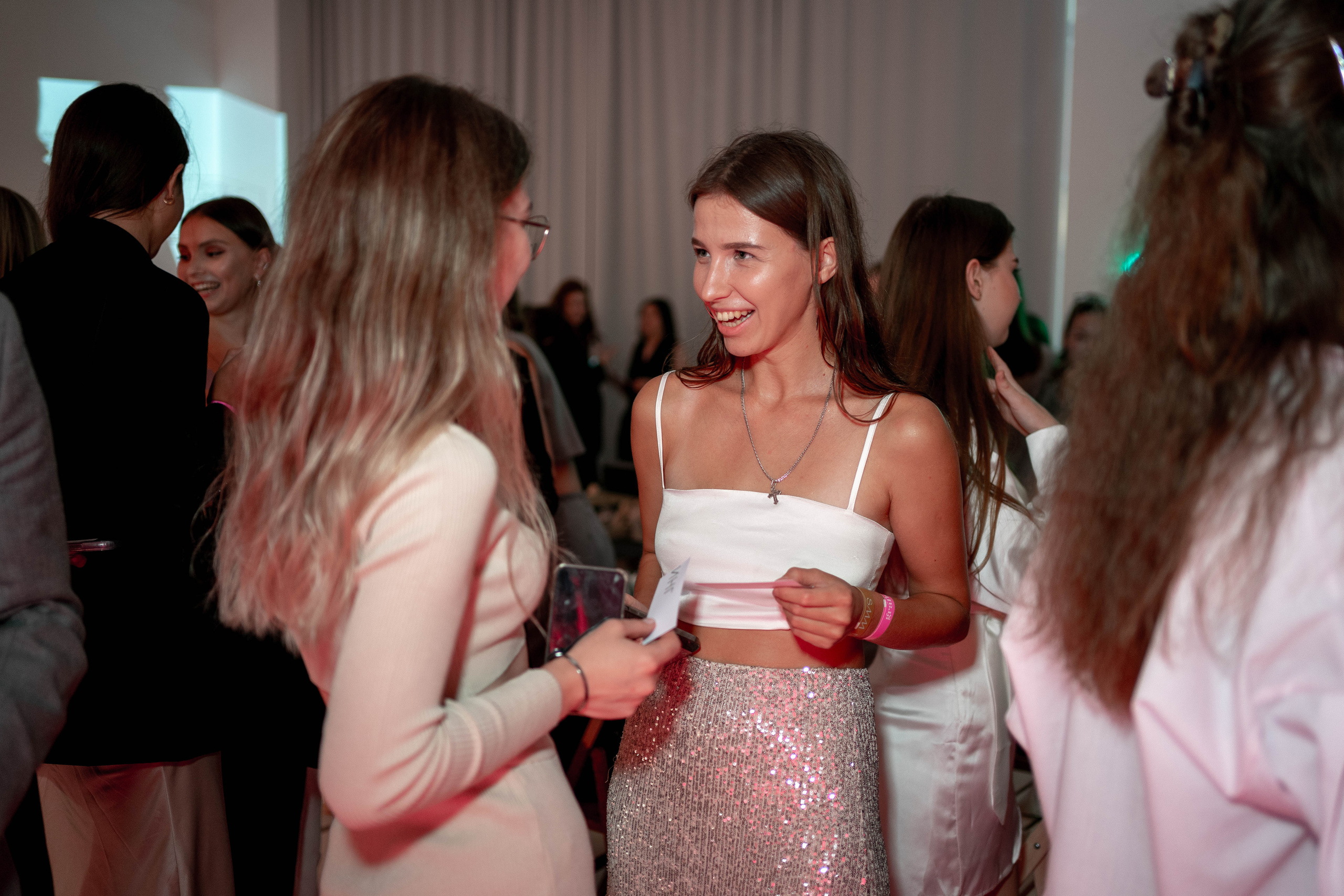 Grafico prom / репортаж с выпускного курса. Фоттéтика / фотоагентство в москве / фотограф москва