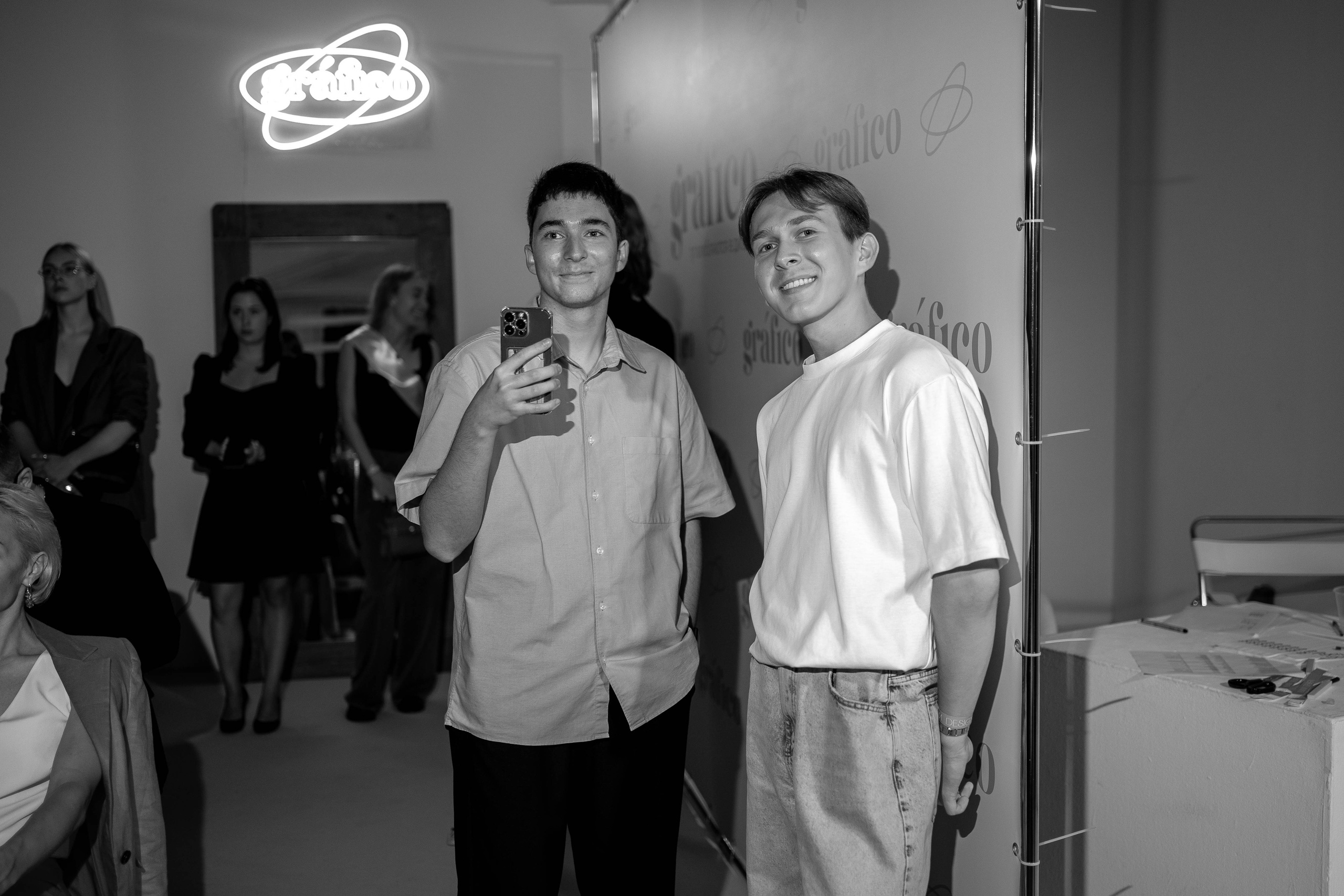 Grafico prom / репортаж с выпускного курса. Фоттéтика / фотоагентство в москве / фотограф москва