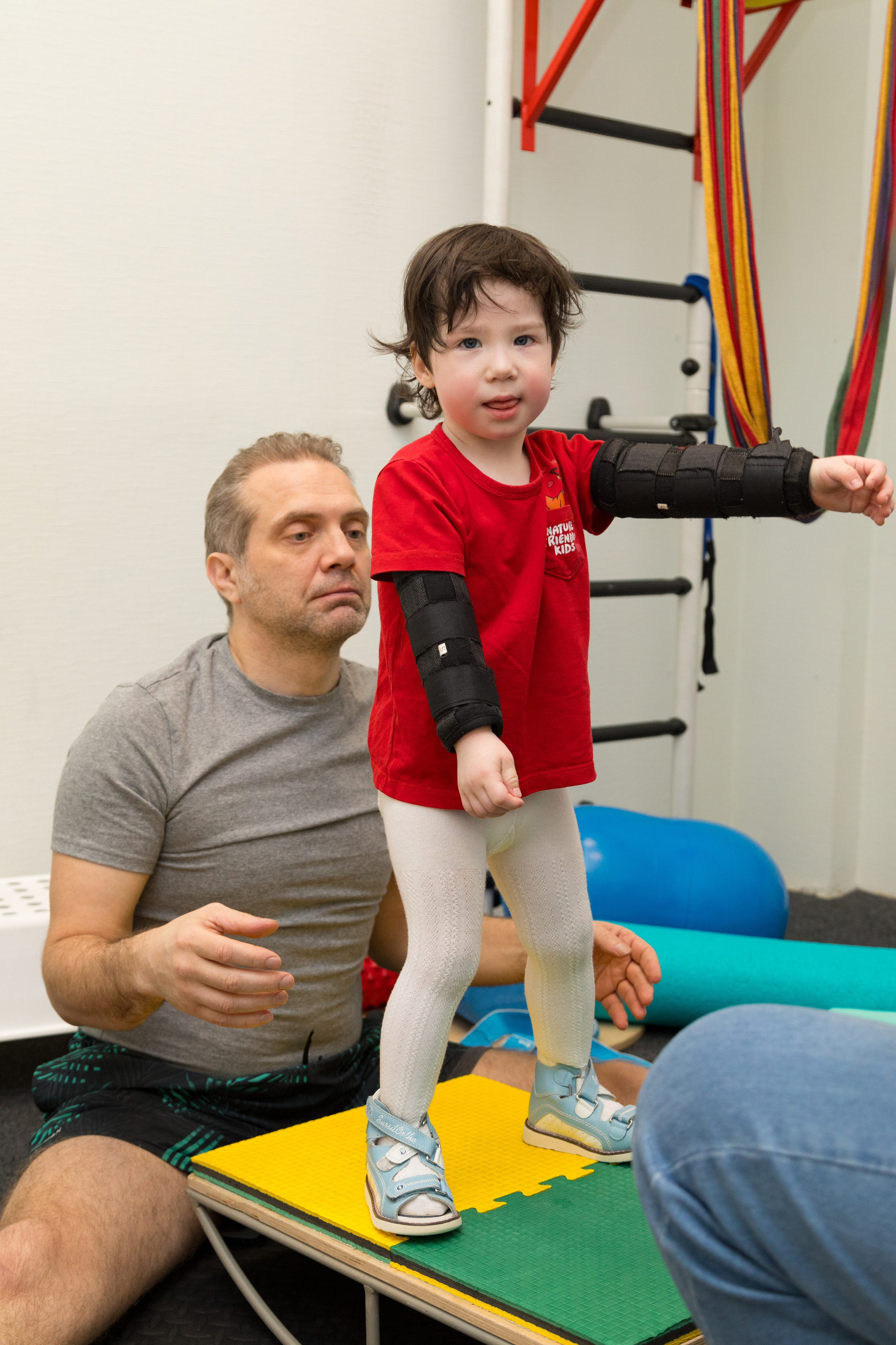 Для детского реабилитационного центра Первый шаг. Детский и контент фотограф Надя Волкова Санкт-Петербург