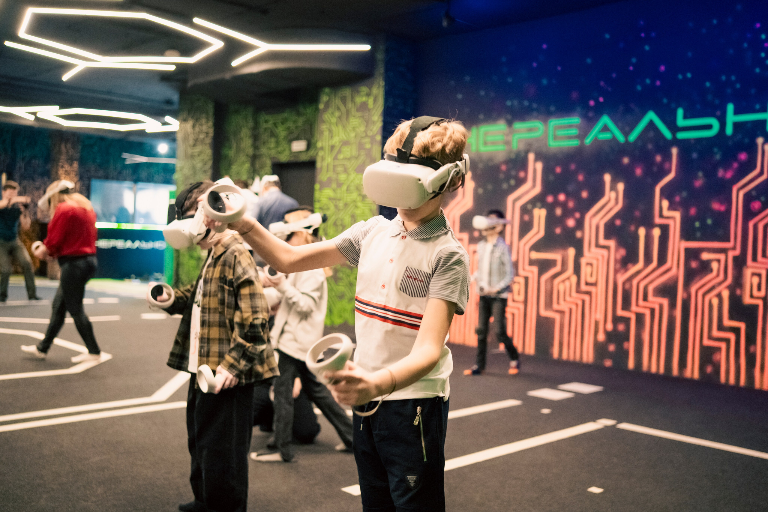 VR April-May. Felixtones