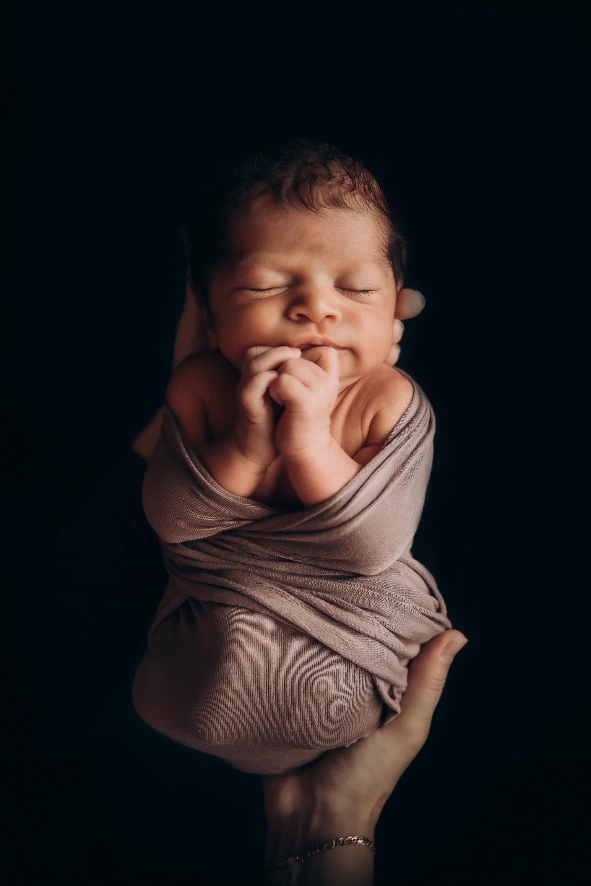 Новорожденные. Семейный фотограф и фотограф новорожденных в Санкт-Петербурге Алевтина