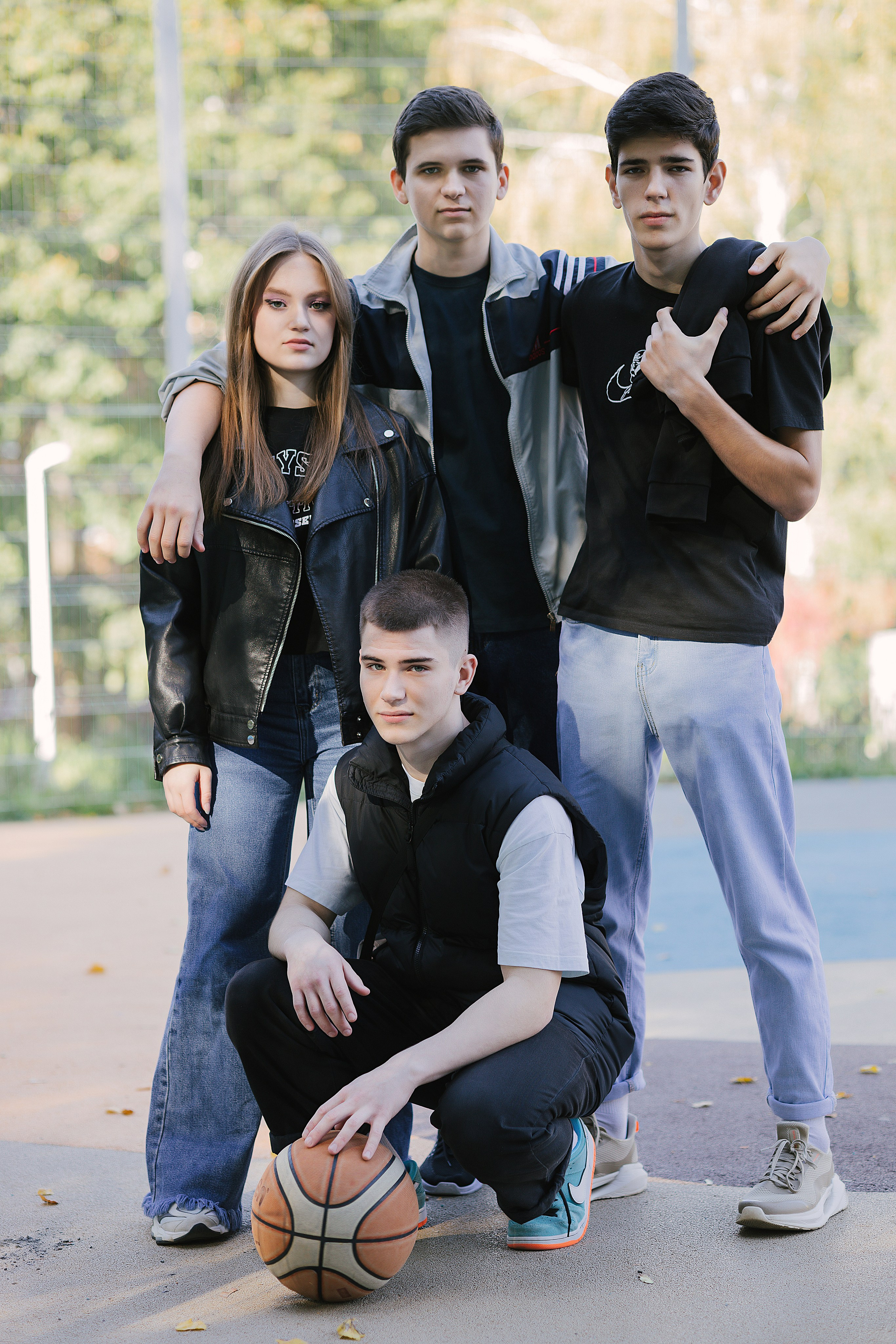 Осенняя фотосессия для выпускников 11 классов Москва. Выпускные альбомы в Серпухове