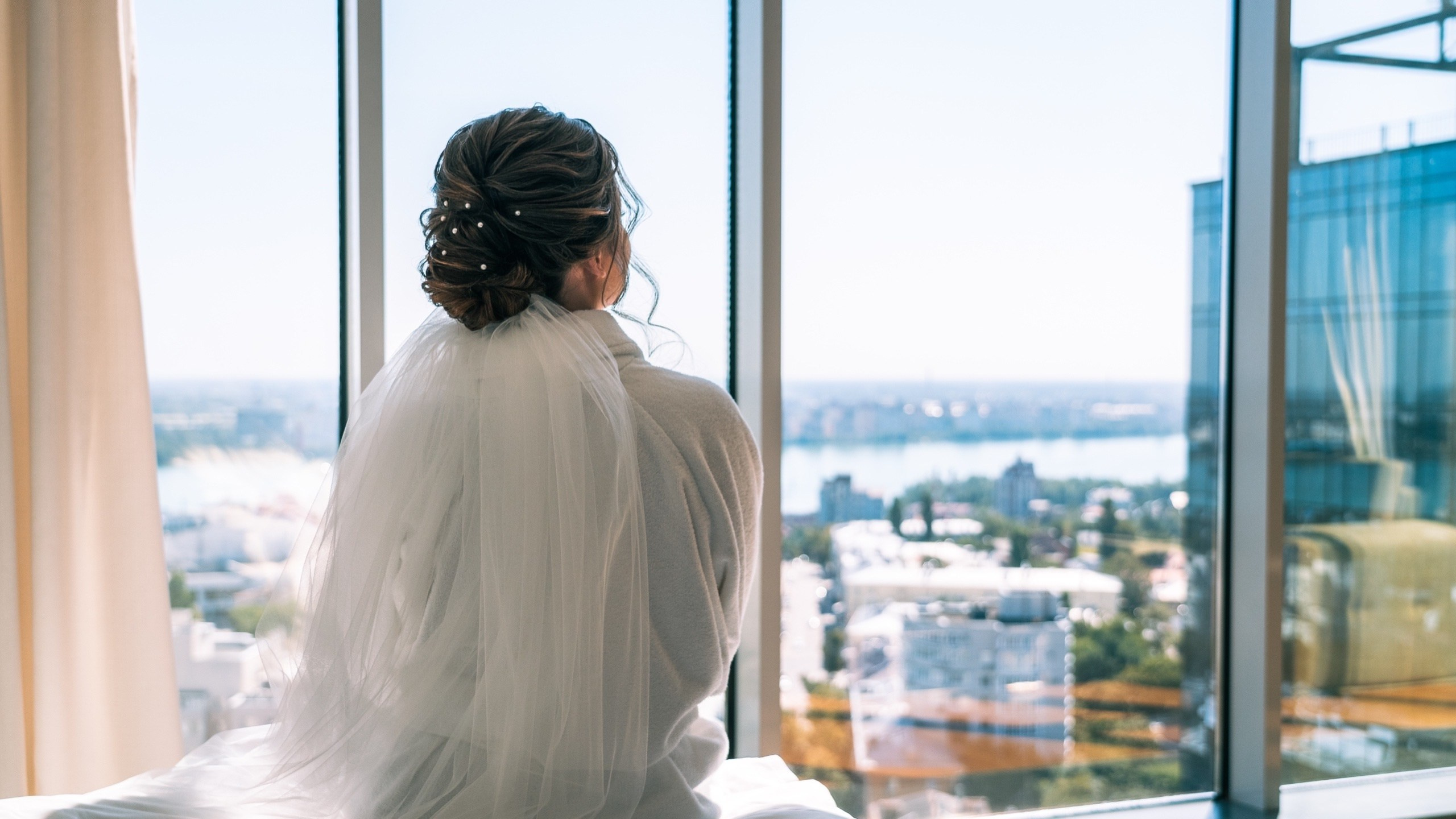 Валерия и Михаил. Утро, прогулка и атмосфера дня. Артём Костин — свадебный видеограф в Воронеже | KOSTIN EDIT