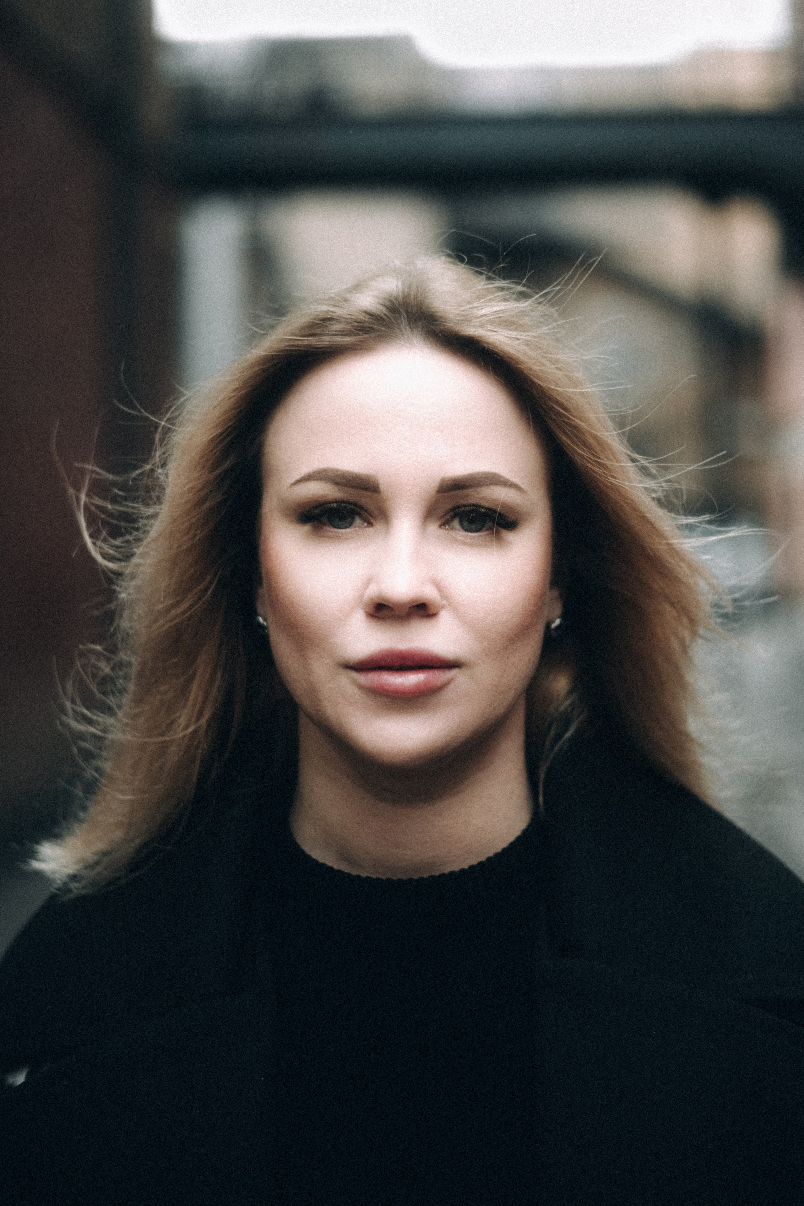 Киношная съемка около арт-пространства «Дизайн завод» и «Хлебозавод»