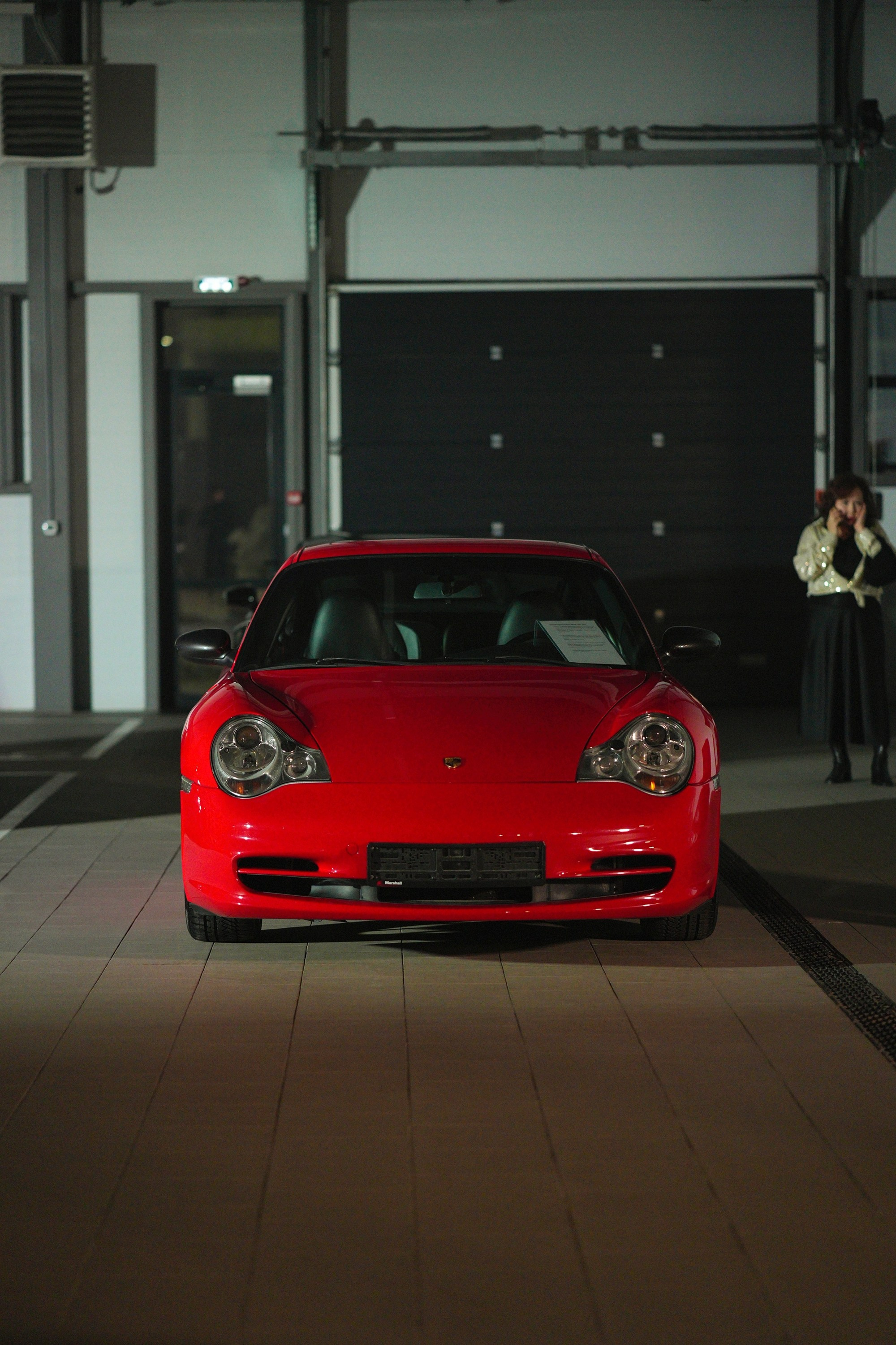«Night in Salon» Porshe автосалон. Фотограф в Актобе Алексей Вагин