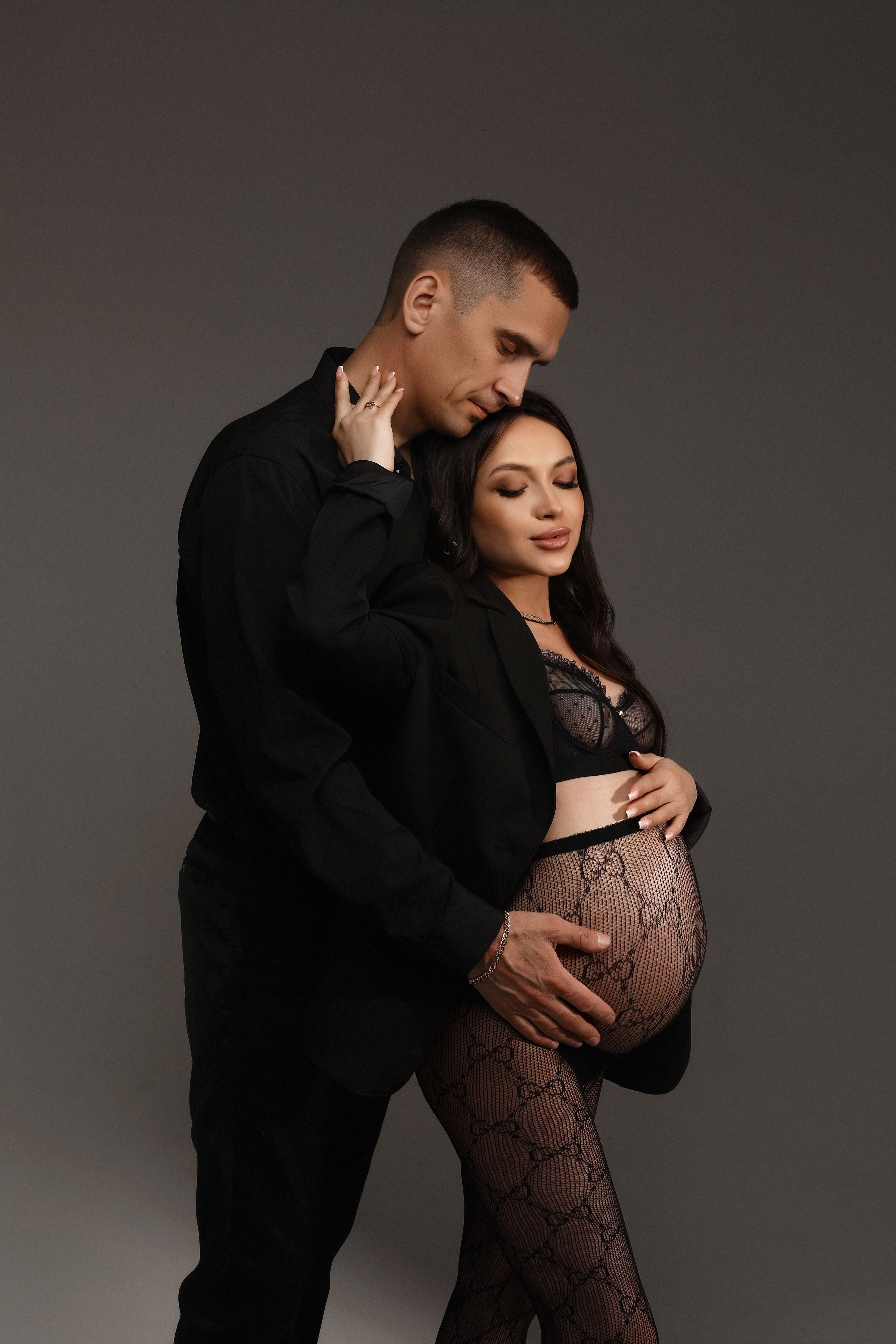 Беременная фотосессия. SASHA BUYANOVA PHOTO