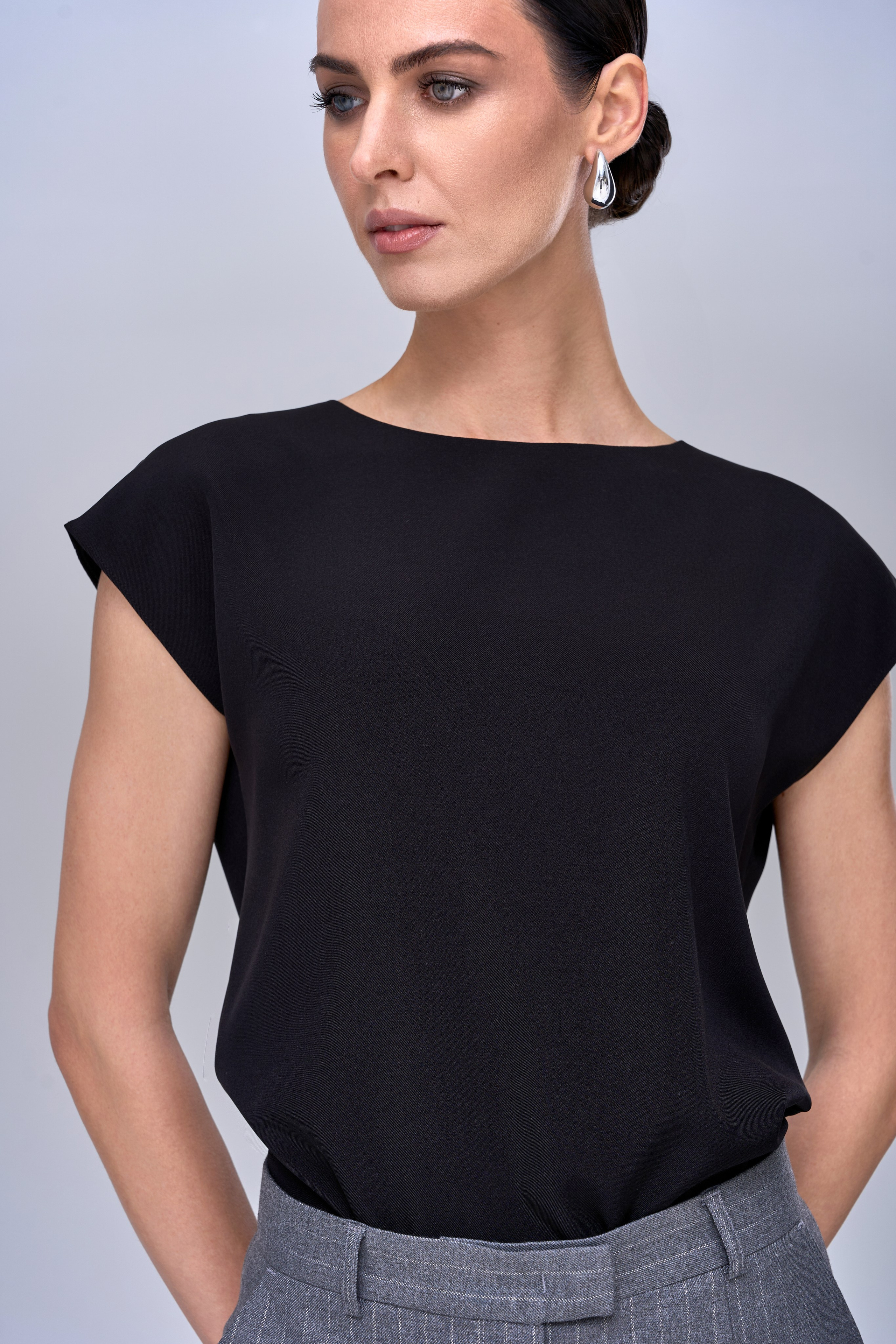 На модели. Главная