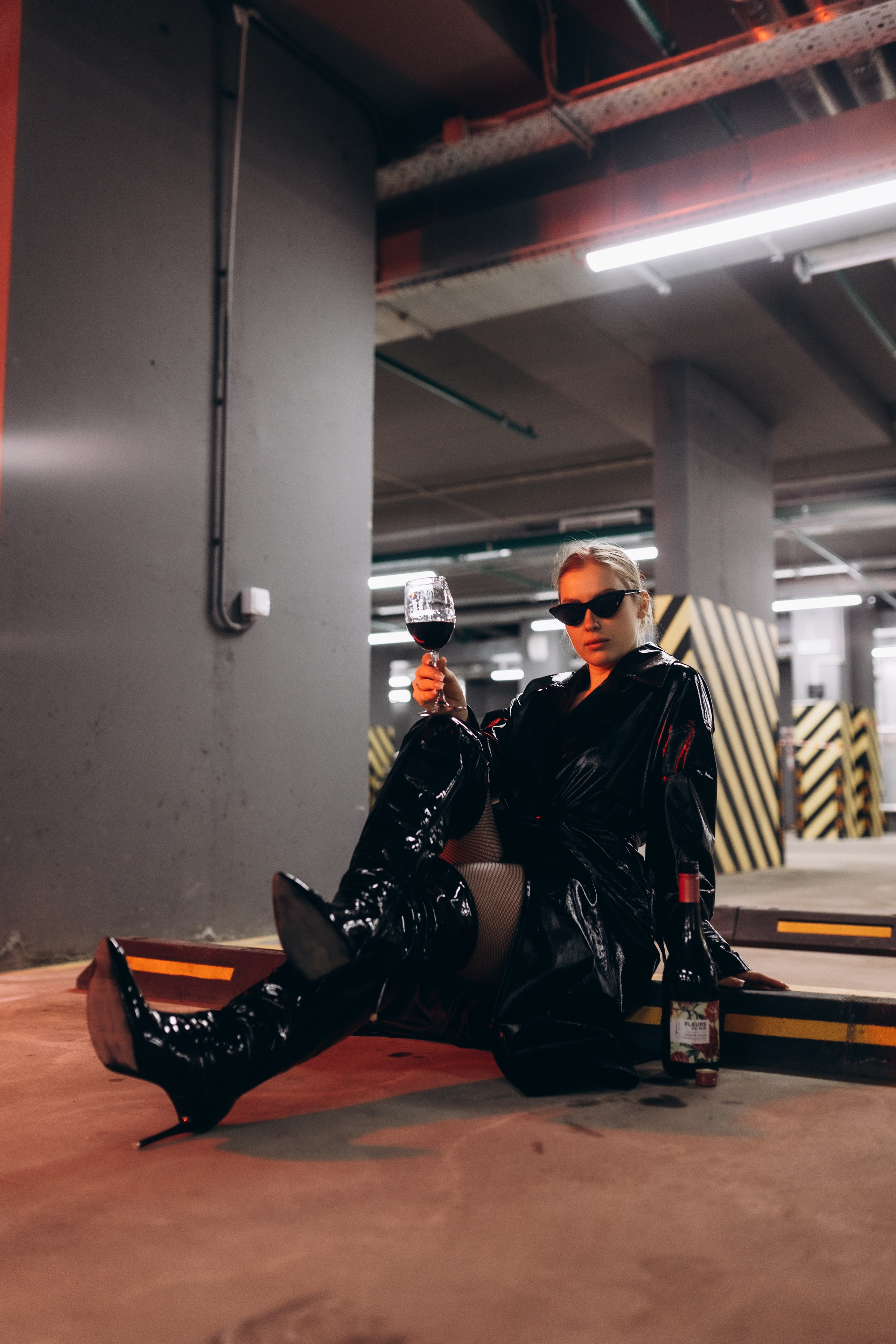 Наташа и парковка. Фотограф Артем Бросов в Санкт-Петербурге и Дубае