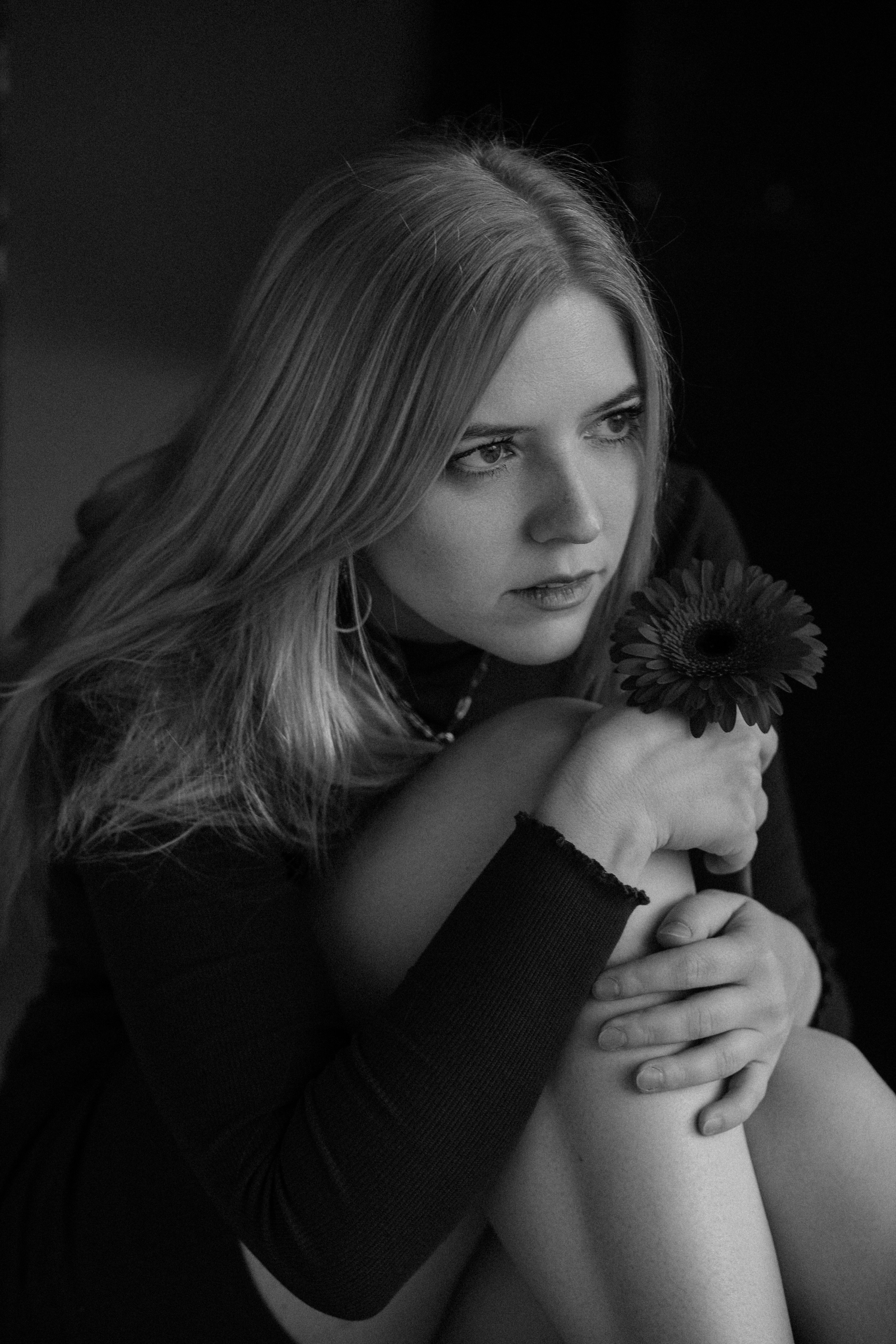 Студийные съемки в ч/б. Женский фотограф в Москве Рина Леонтьева