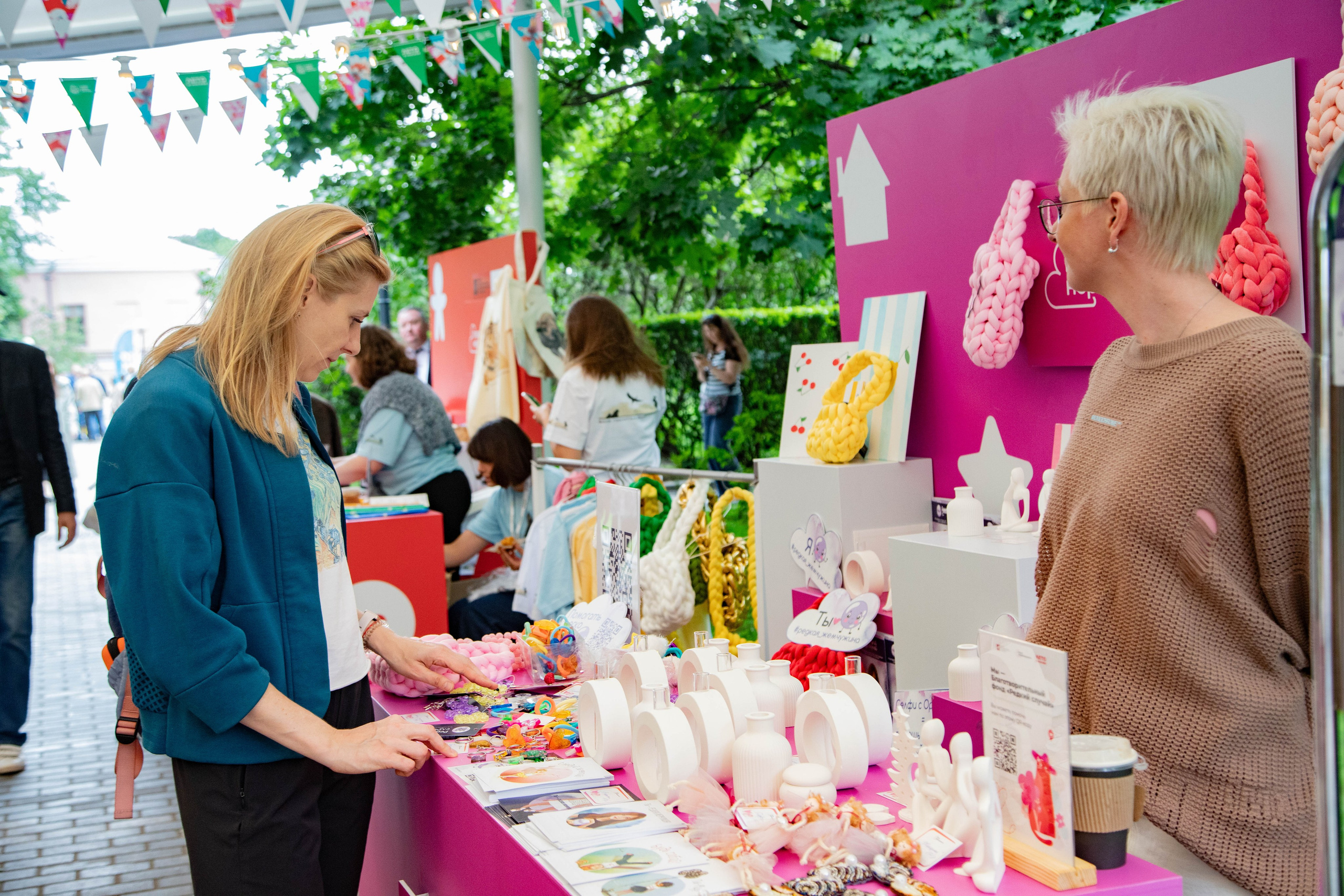 Съемка для благотворительного фонда. Женский фотограф в Москве Рина Леонтьева