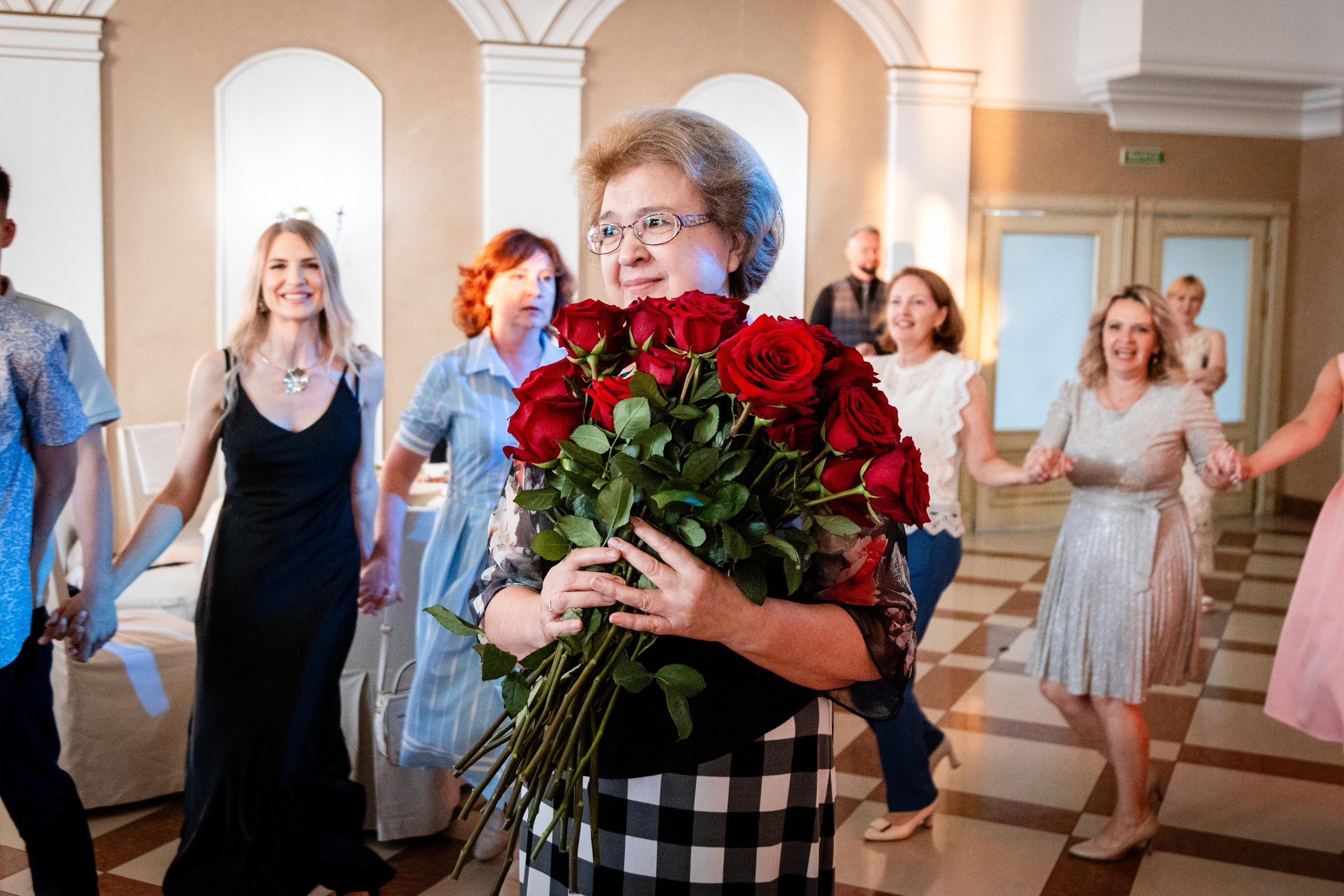 Школьный выпускной. Детский фотограф видеограф в Хабаровске Михаил Орлов