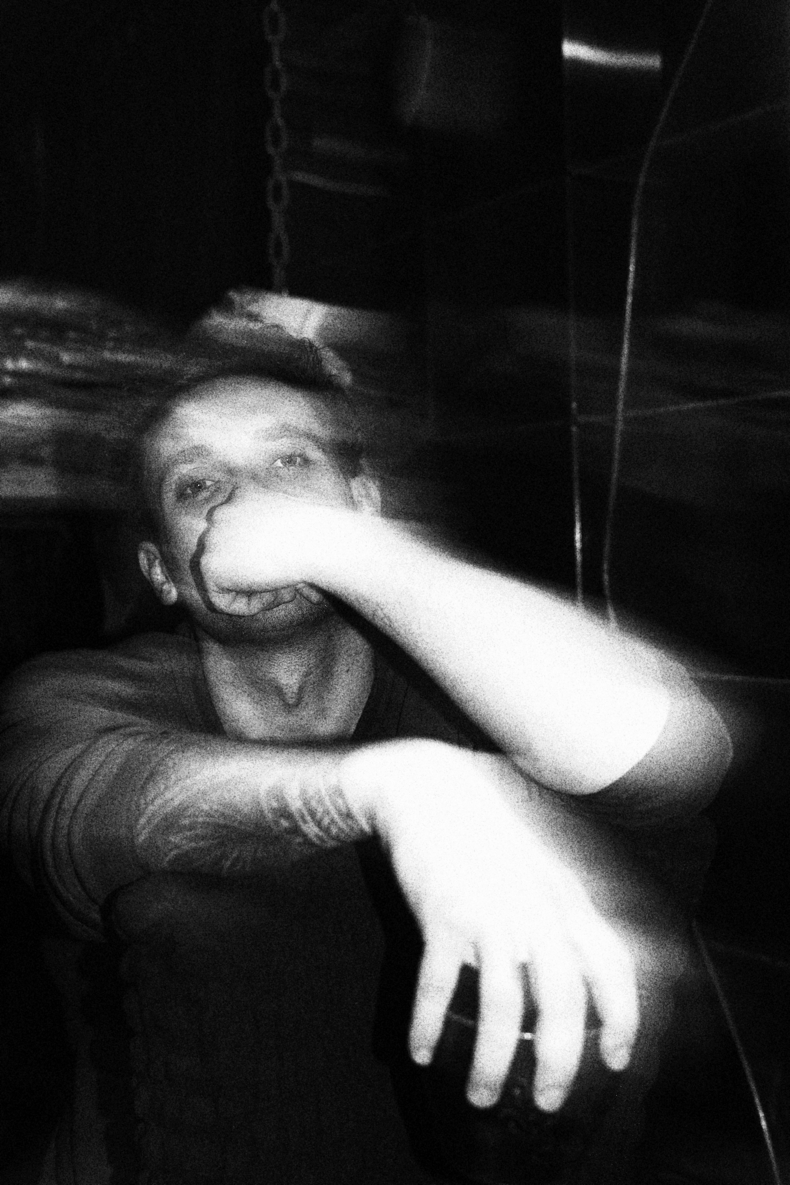 Maxim. Фэшн-фотография и портреты в Владивостоке. Превращаю съёмку в повествование — создаю образы с сюжетом, которые остаются в памяти