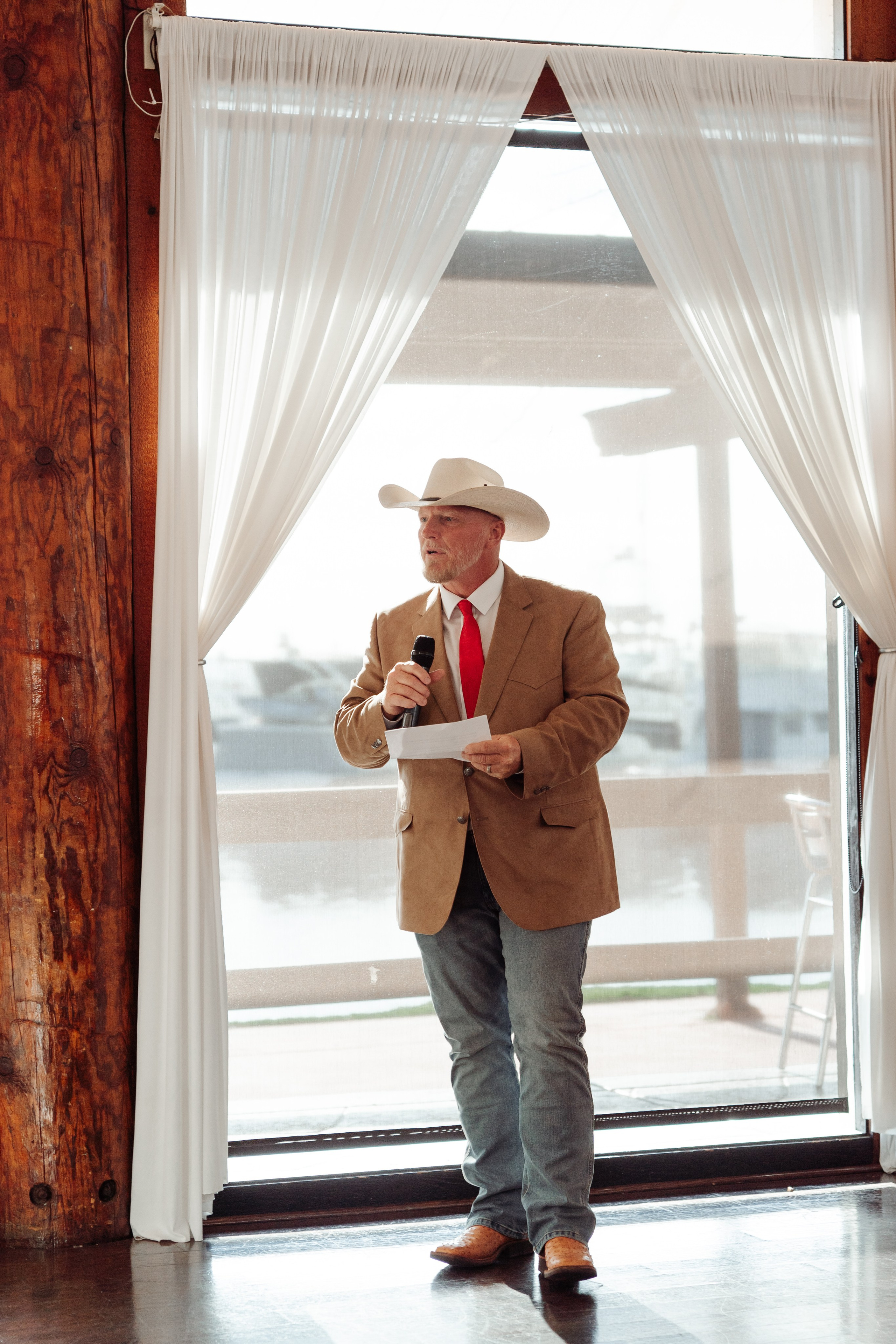 2025-08-16_BryanAmber. Ретушер Зенькевич Света