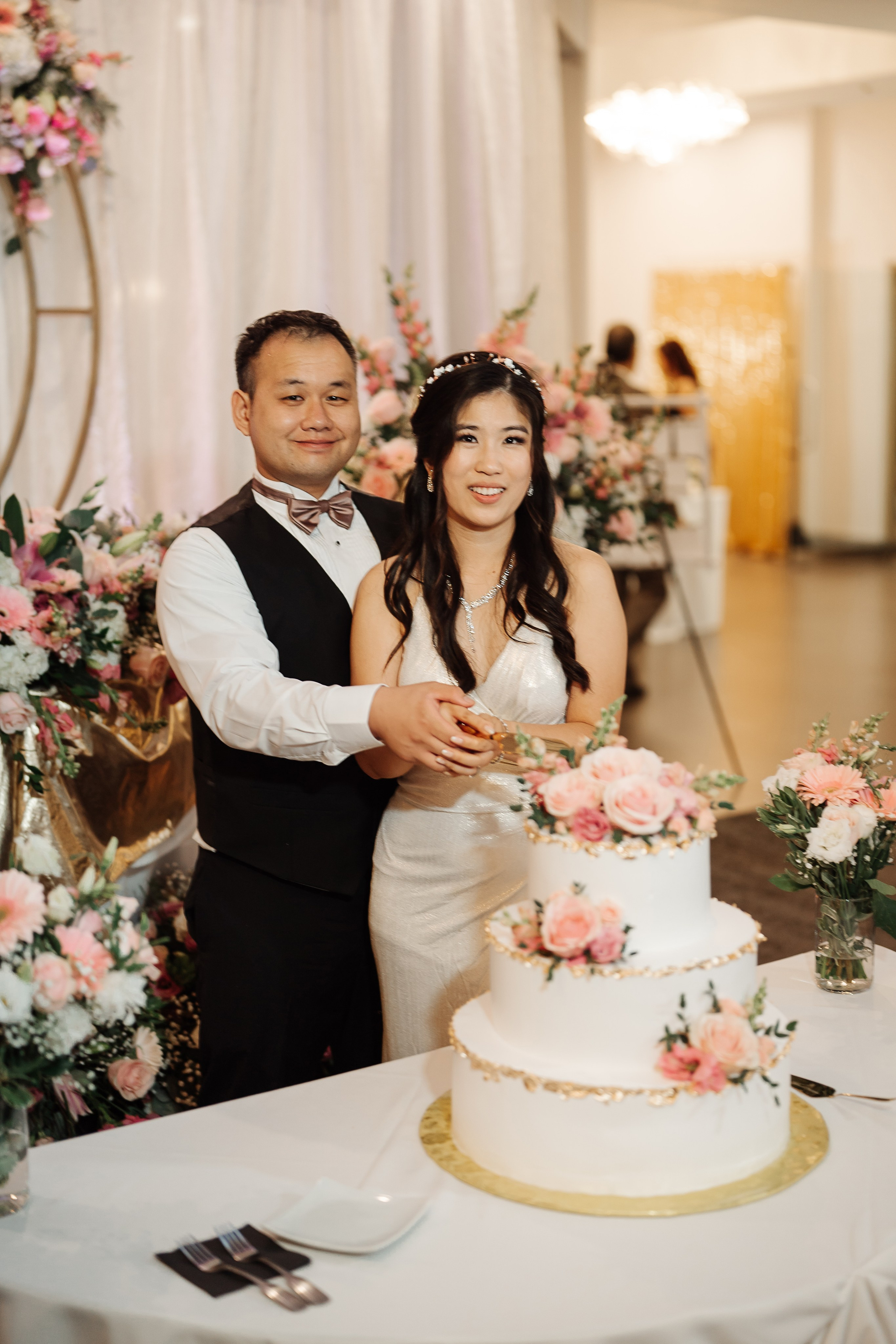 2025-08-16_AndreaChristopher. Ретушер Зенькевич Света