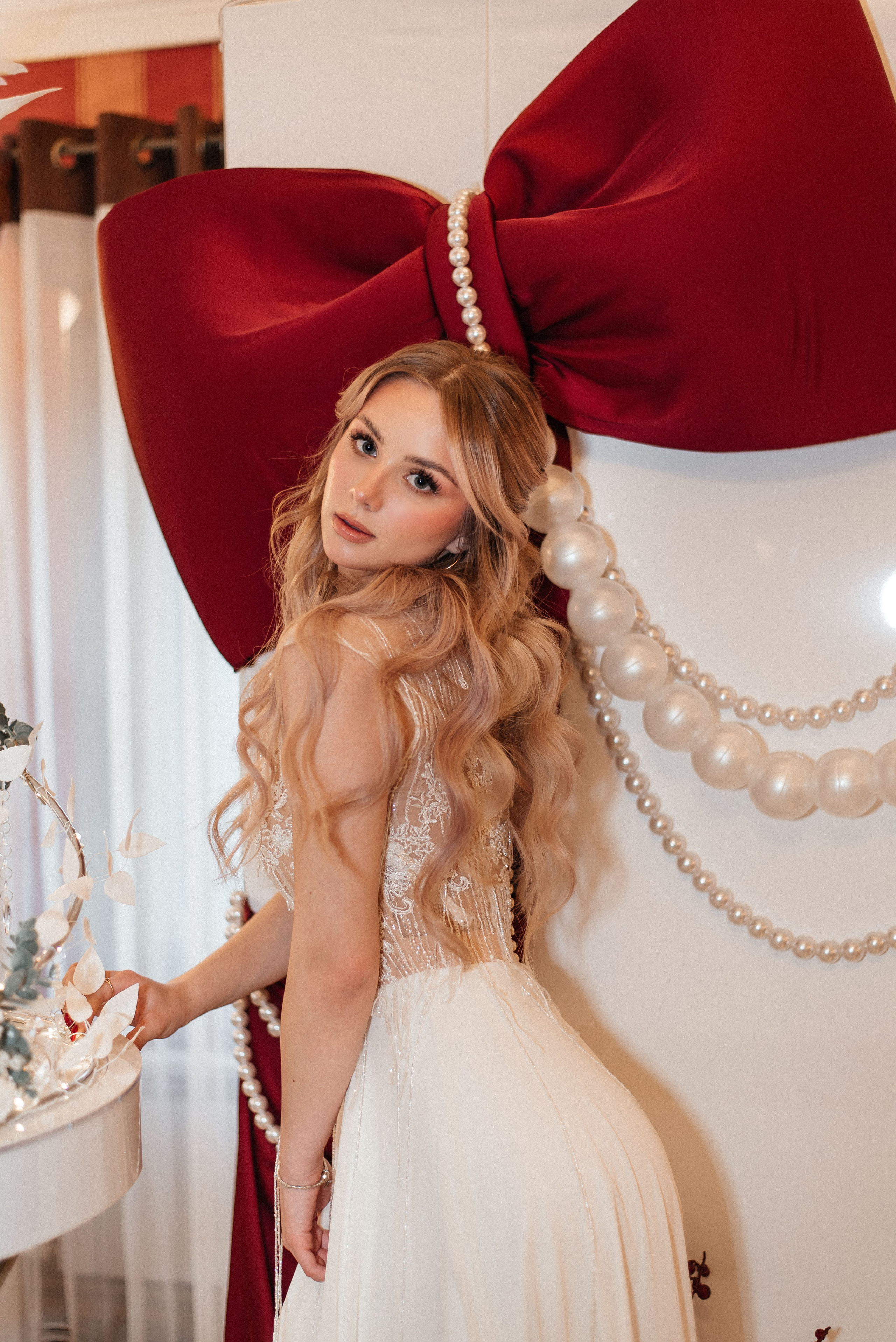 На фотозоне. Свадебный и портретный фотограф lifestyle