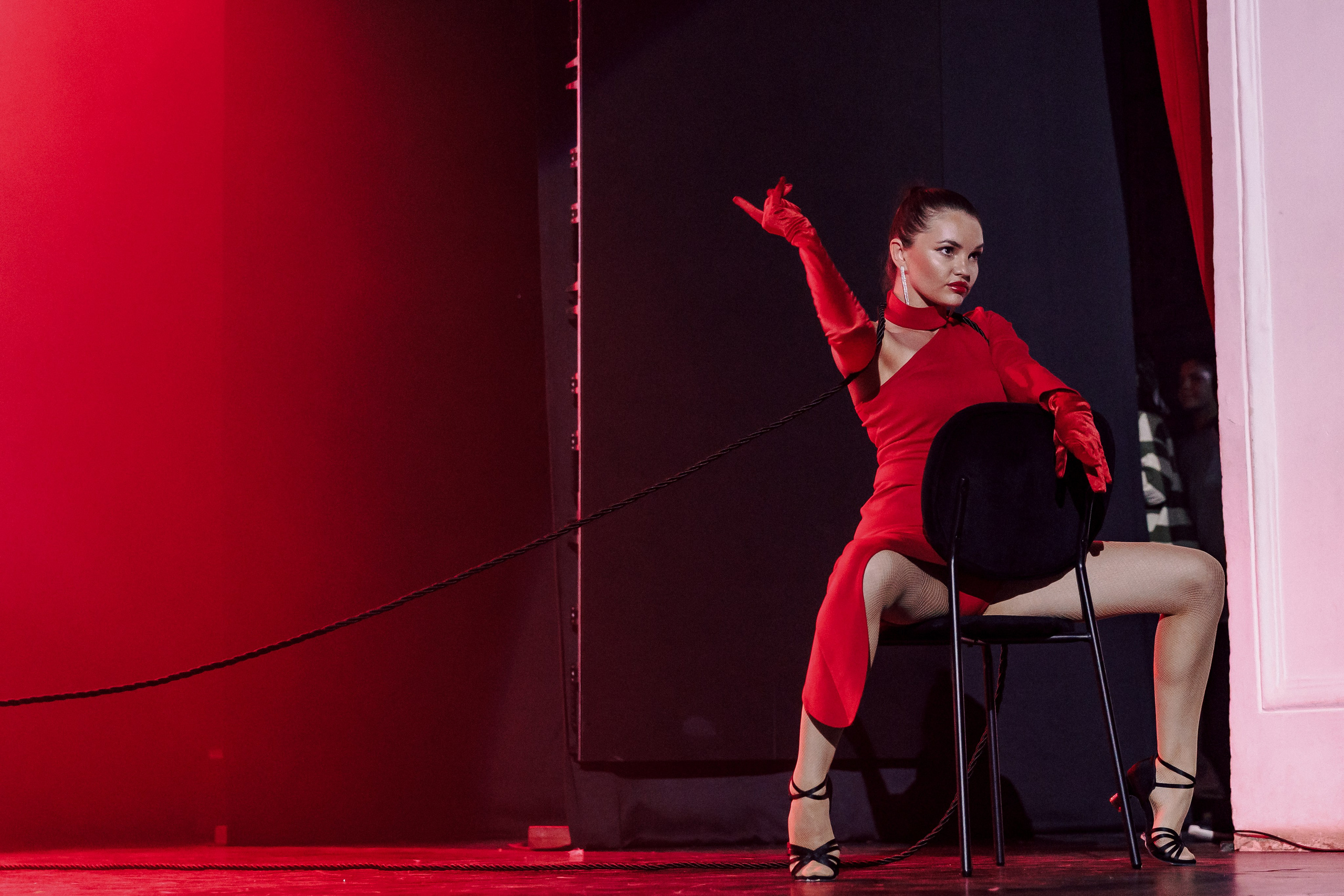 Отчётный концерт танцевальной школы «Red Rabbits» 2025. Лёшка Варзегов — фотограф