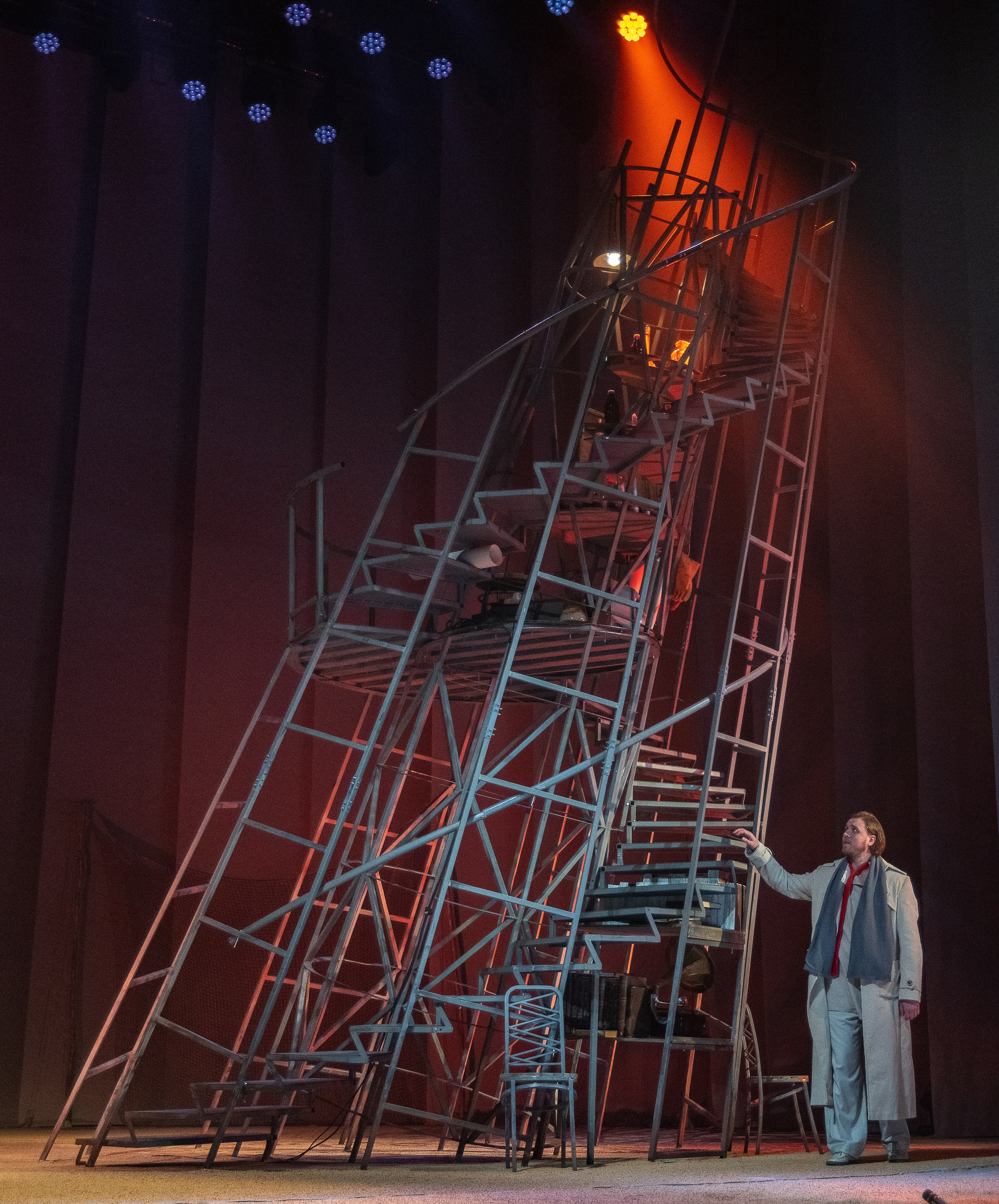 Сцена из спектакля «Дети Солнца» в Самарском драматическом театре, профессиональный театральный фотограф