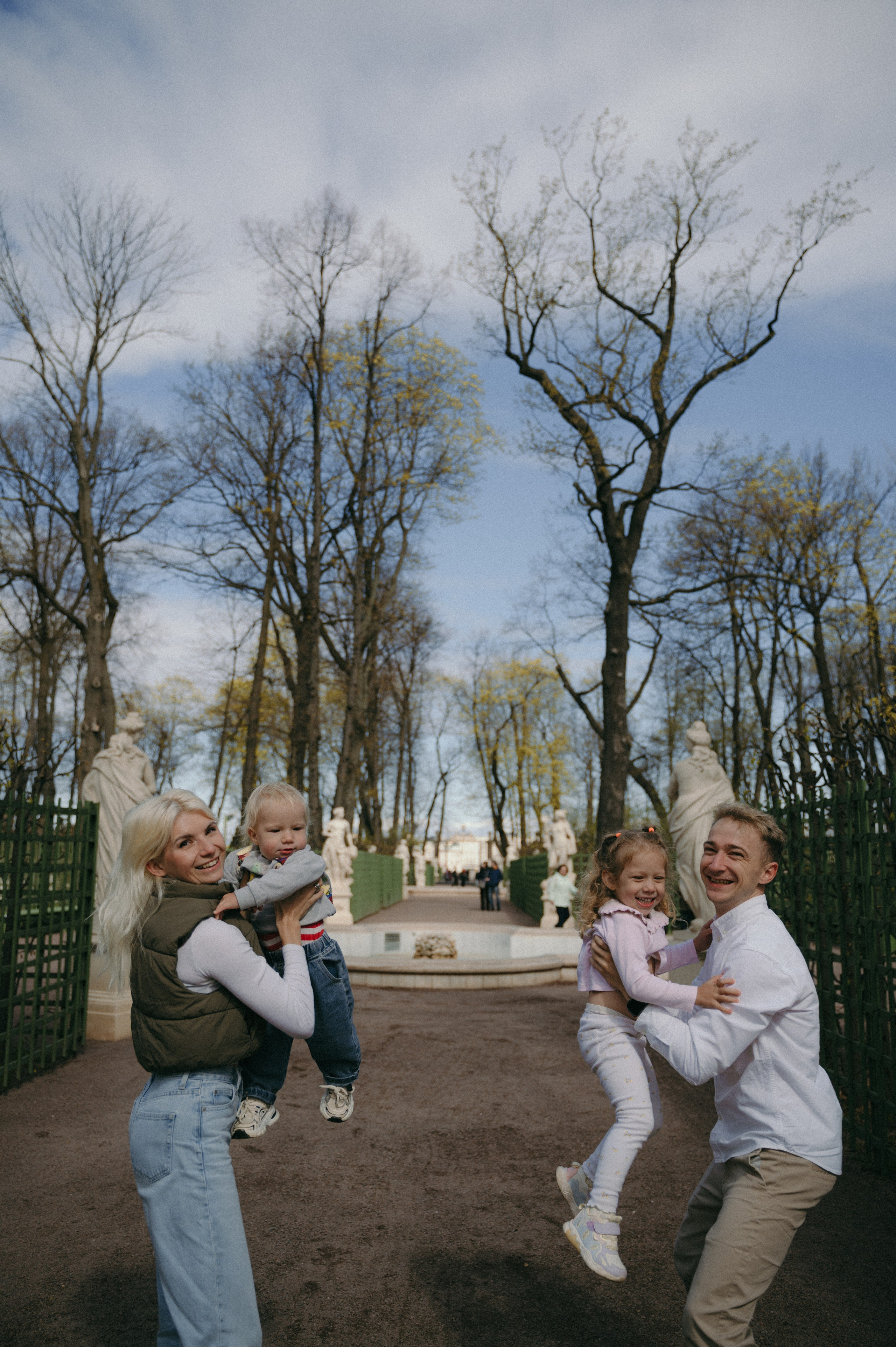 В Летнем саду. Фотограф новорожденных и беременых в санкт-петербурге Юля Лампа