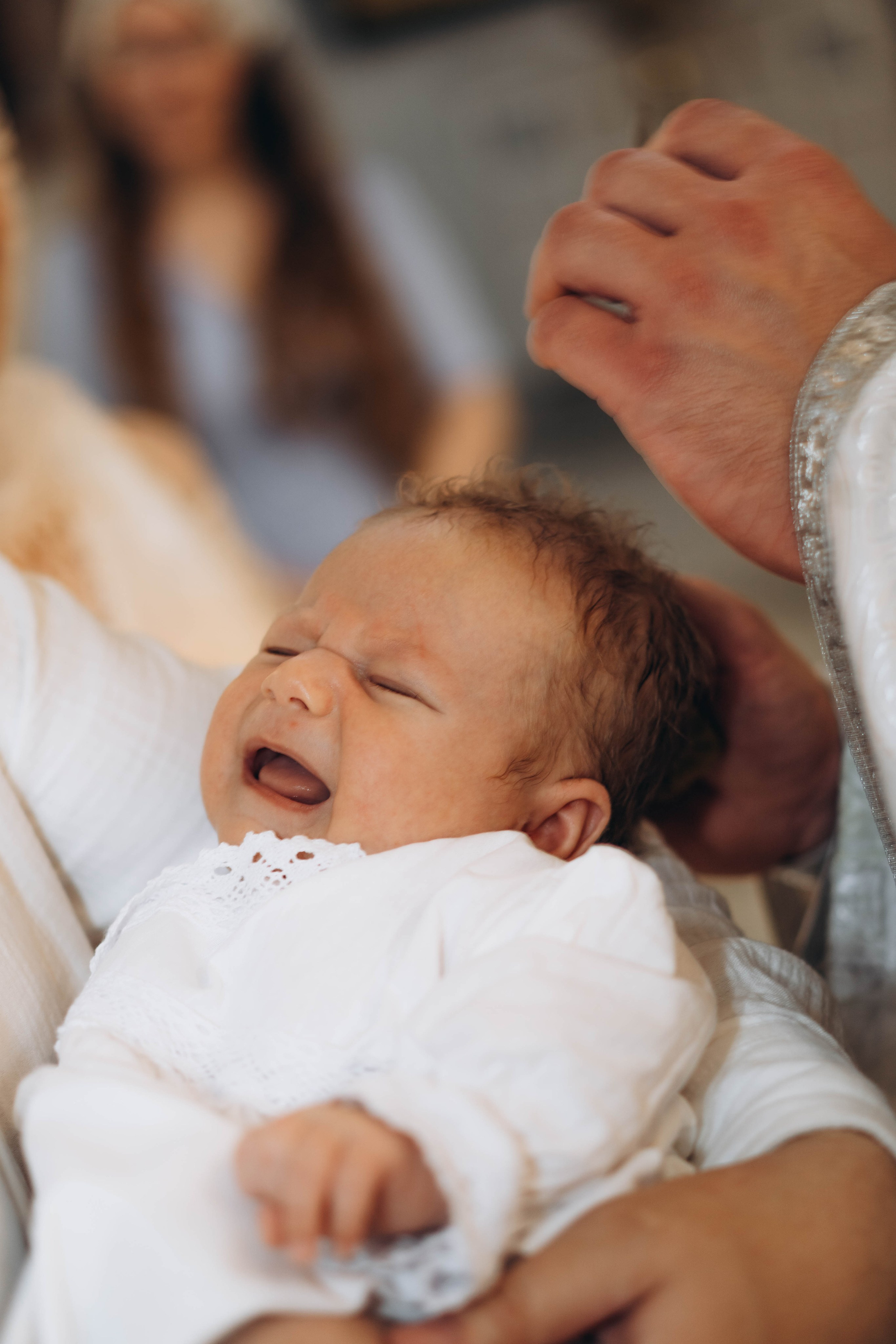 Крещение Тихона Церковь Почаевской иконы Божией Матери в Салтыковке. Фотограф Москва Валерия Веденина