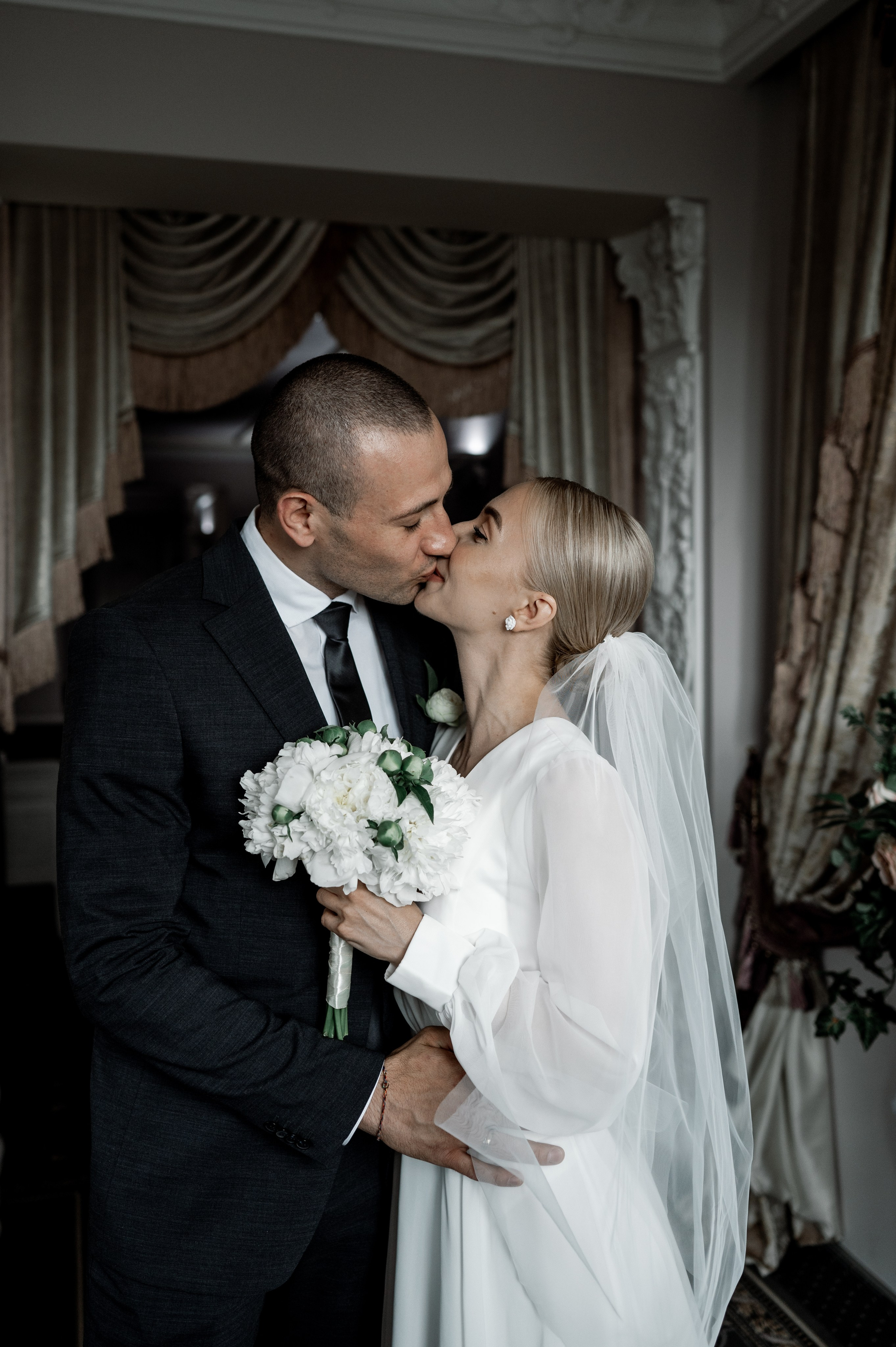 Ирина и Максим. Свадебный фотограф в Тюмени Анастасия Конева