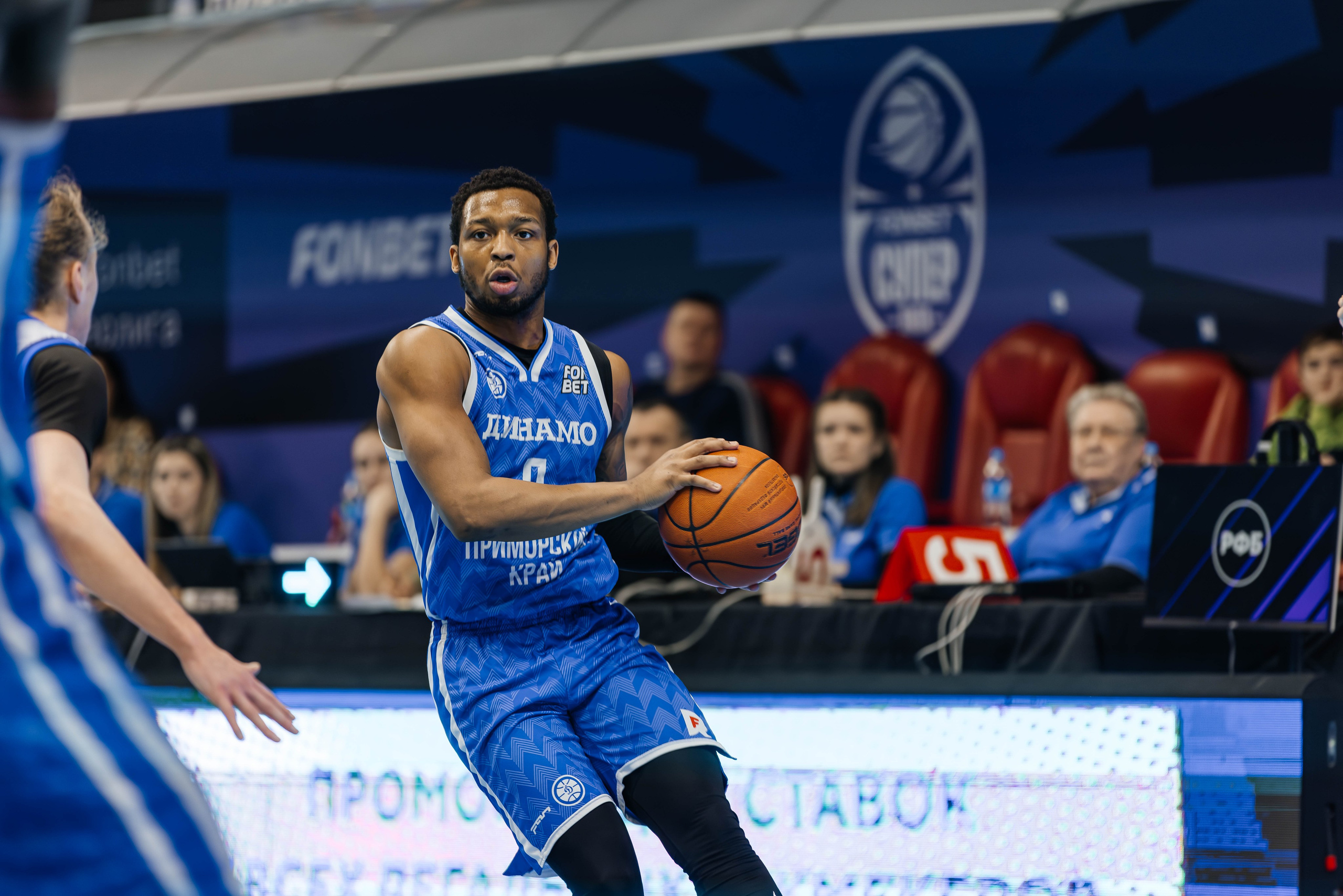 Баскетбол — Динамо. Репортажный и свадебный фотограф во Владивостоке Максим Цой