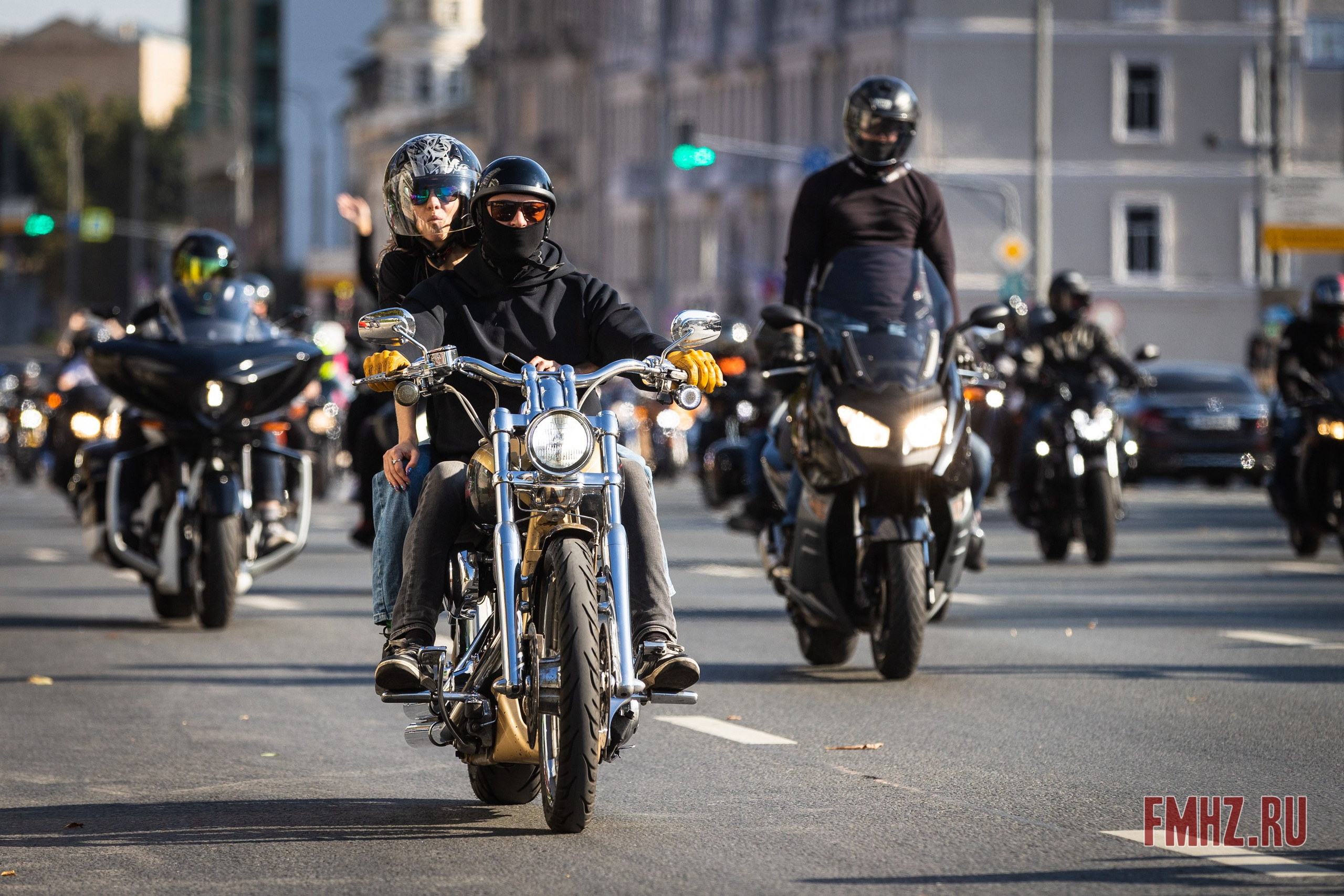 Закрытие Мотосезона 2023 на проспекте Академика Сахарова. Фотограф Владимир Охрименко