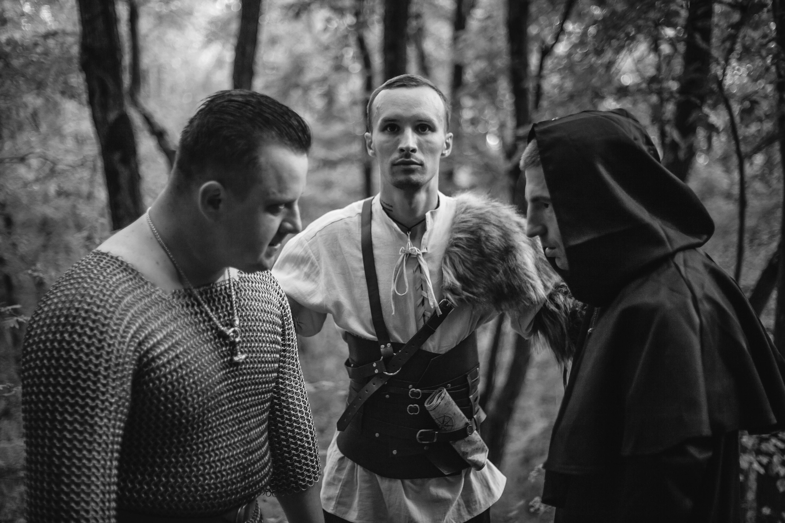 Клип. Уличный фотограф Города N