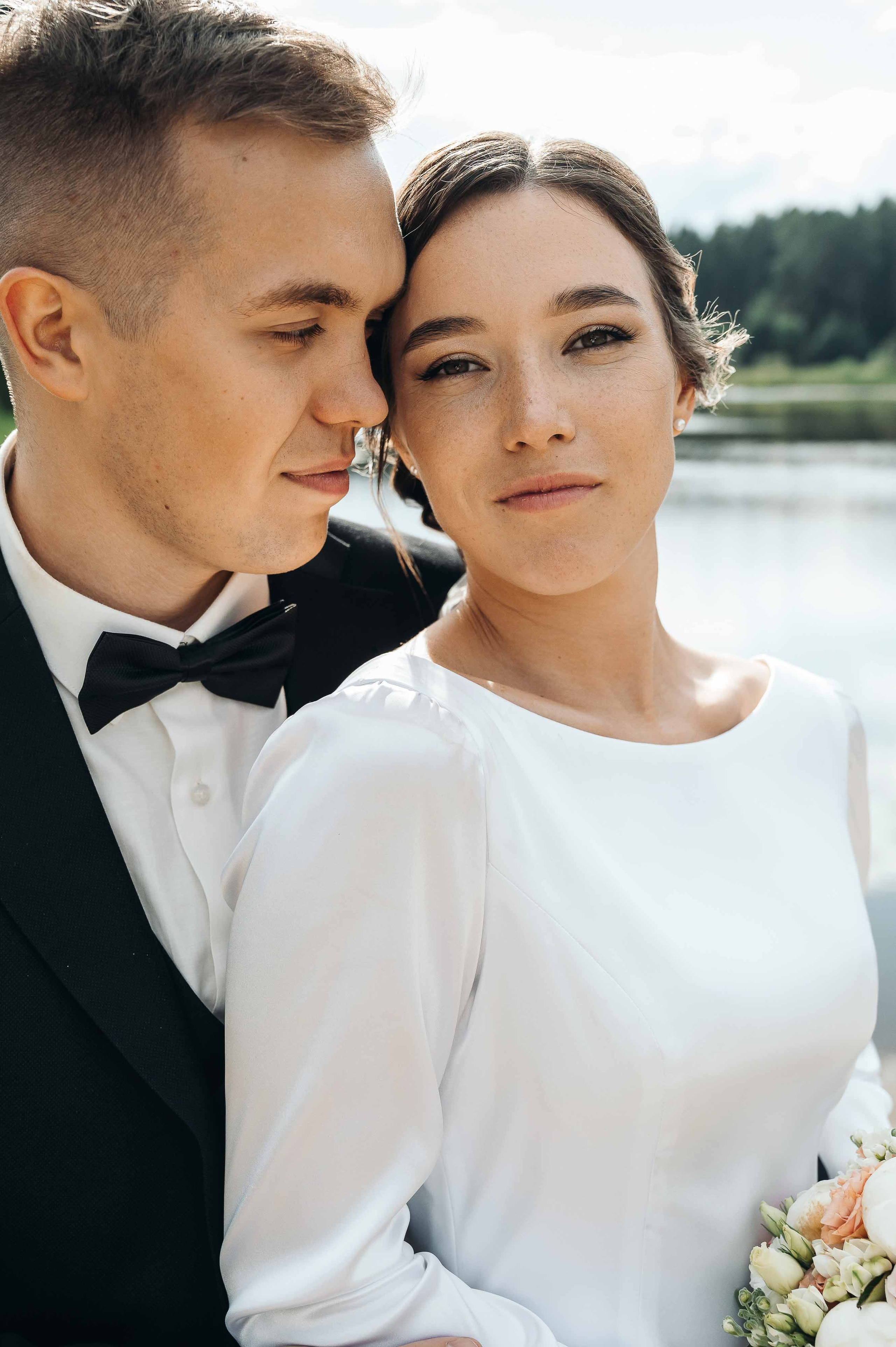 Совместные сборы в отеле. Свадебный и семейный фотограф в Котласе Никита Попов