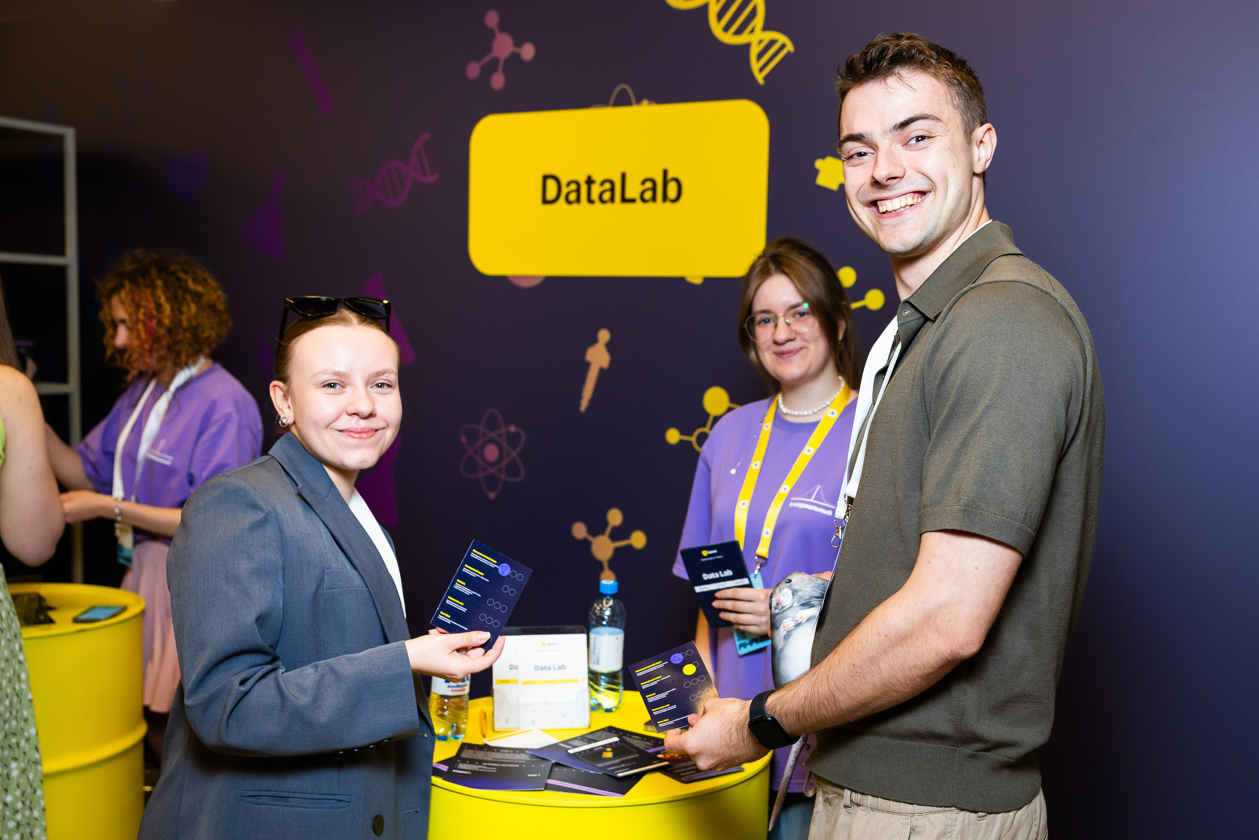 Aha! — 29–30 мая 2025. Фотобанк Матемаркетинг