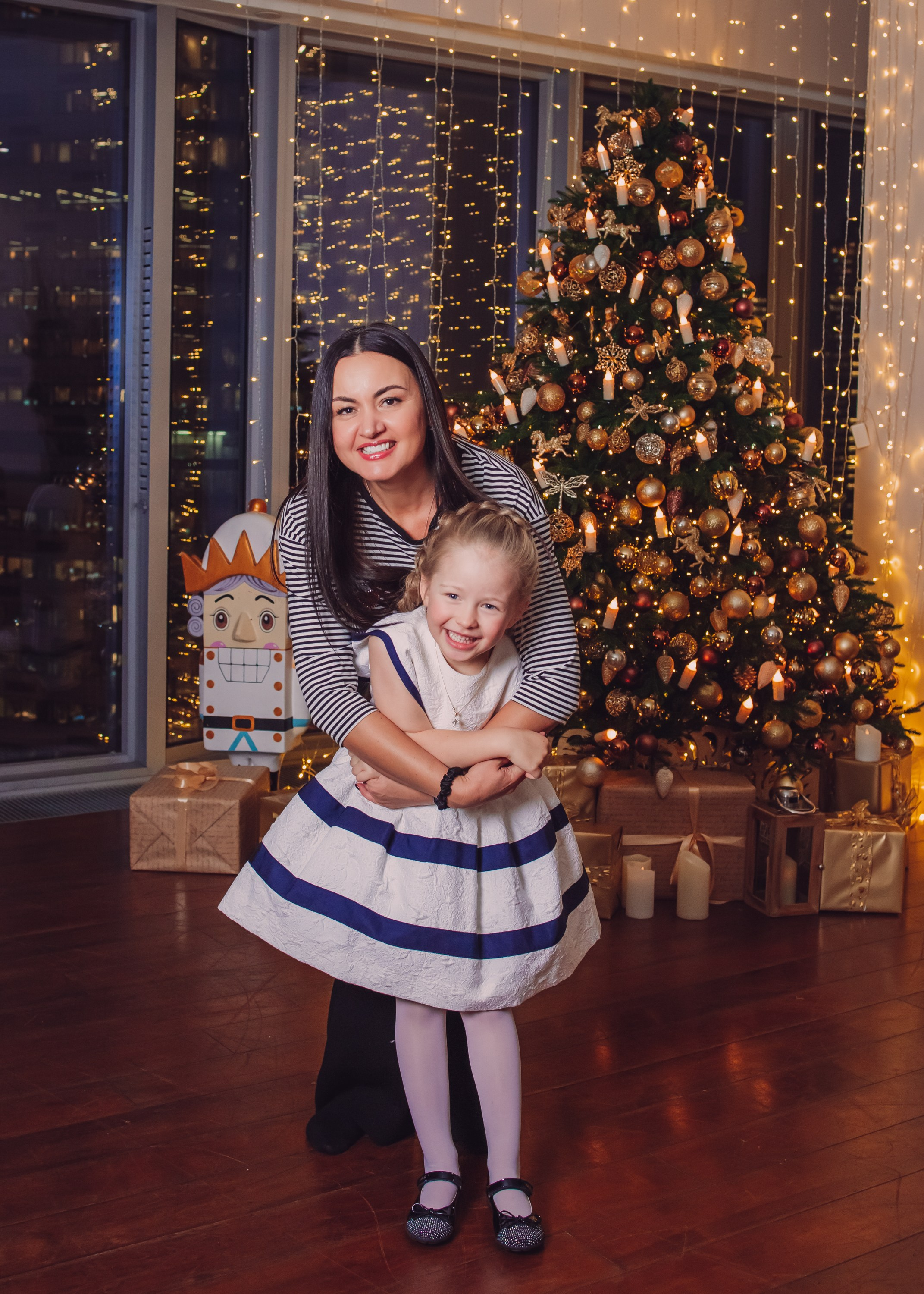 Новогодняя съемка в студии Алеси Марии. Агенство фотографов под любой запрос. Москва