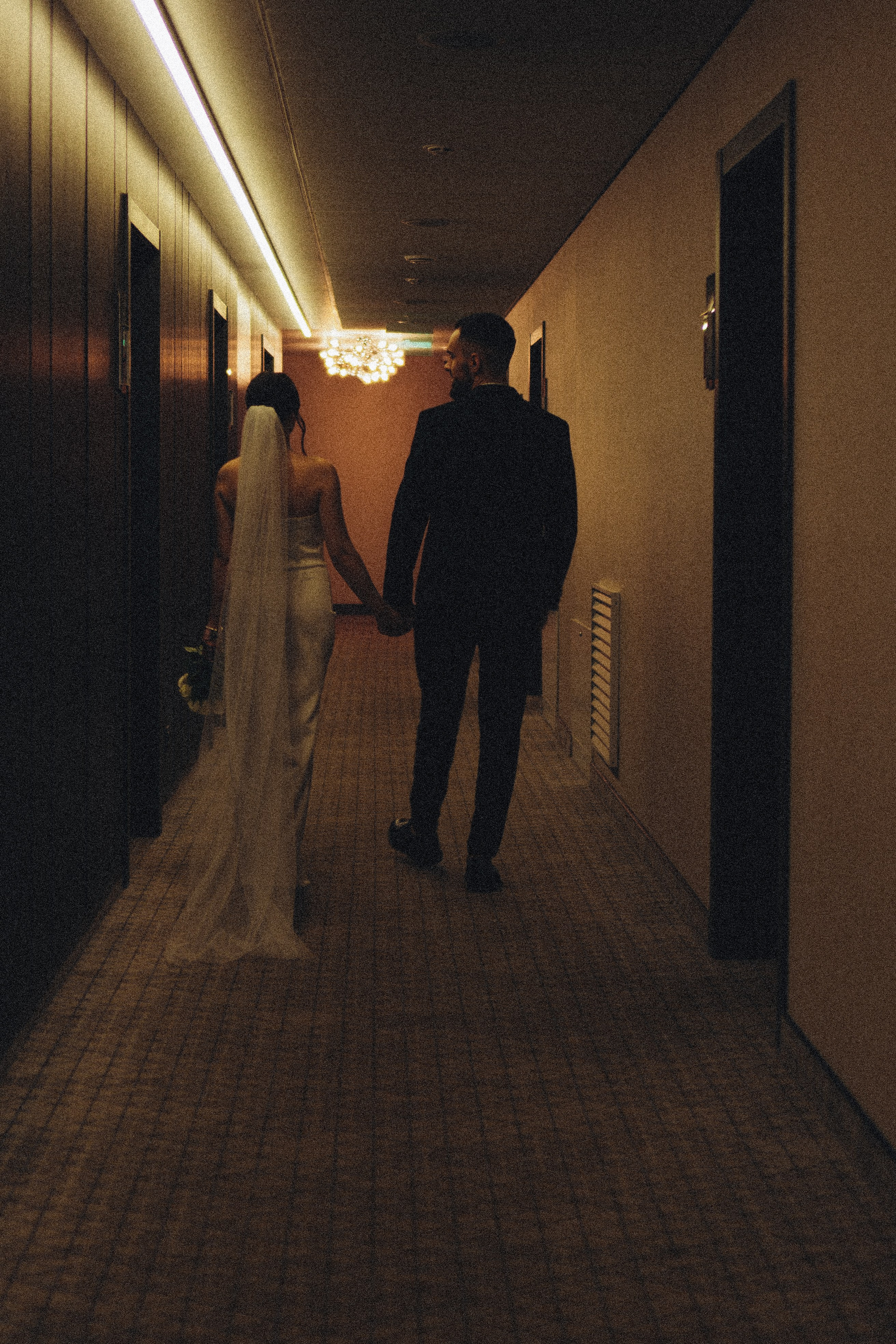 СВАДЕБНАЯ СЬЕМКА СБОРОВ ЖЕНИХА И НЕВЕСТЫ В ОТЕЛЕ И ТАКЖЕ ФОТОСЕССИИЯ В ОТЕЛЕЕ МЕГАПОЛИС БРЯНСК. Профессиональный фотограф, Санкт-Петербург — Виктория Богомолова