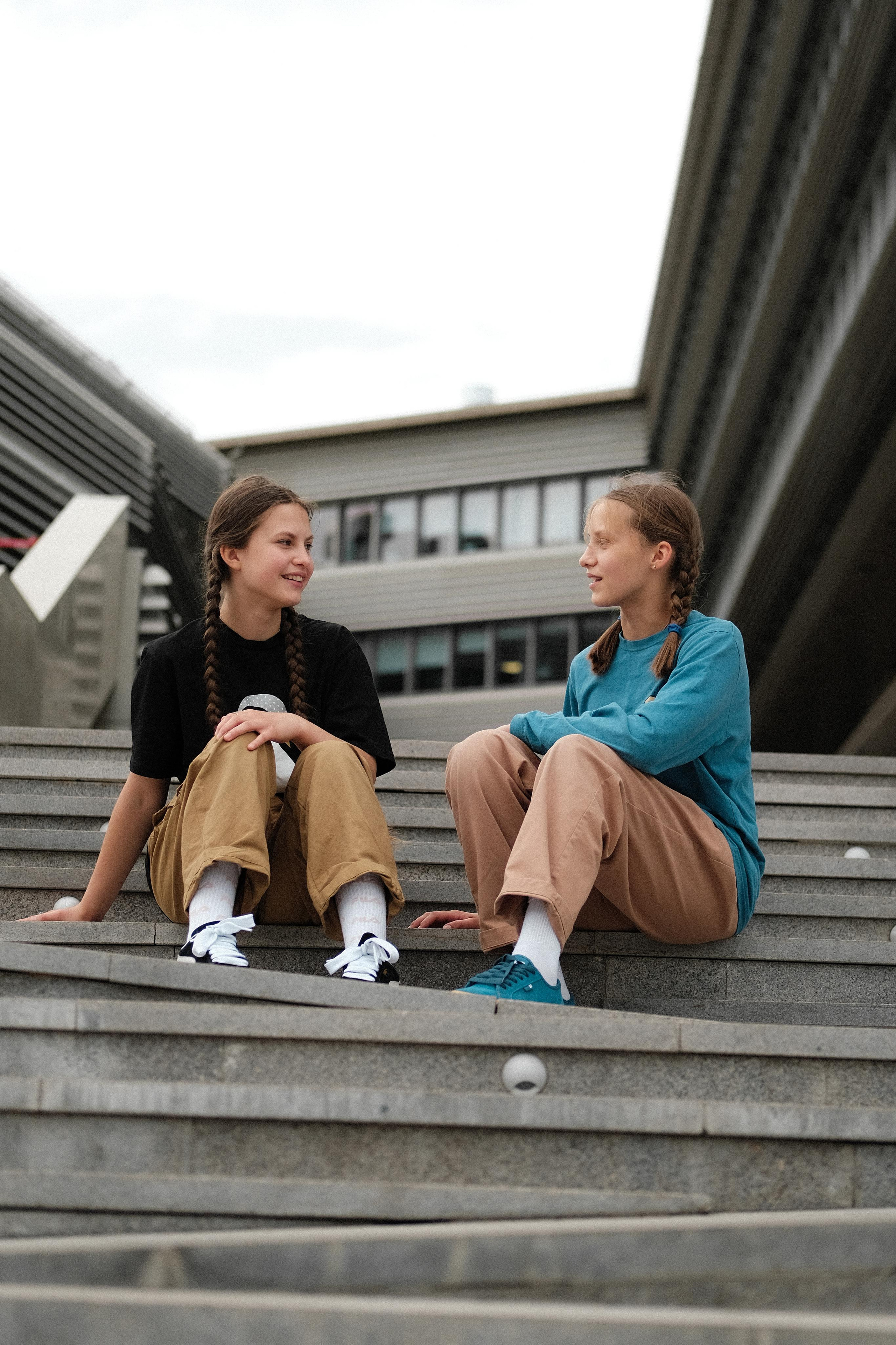 QSC SIS. LIYALEE PHOTO