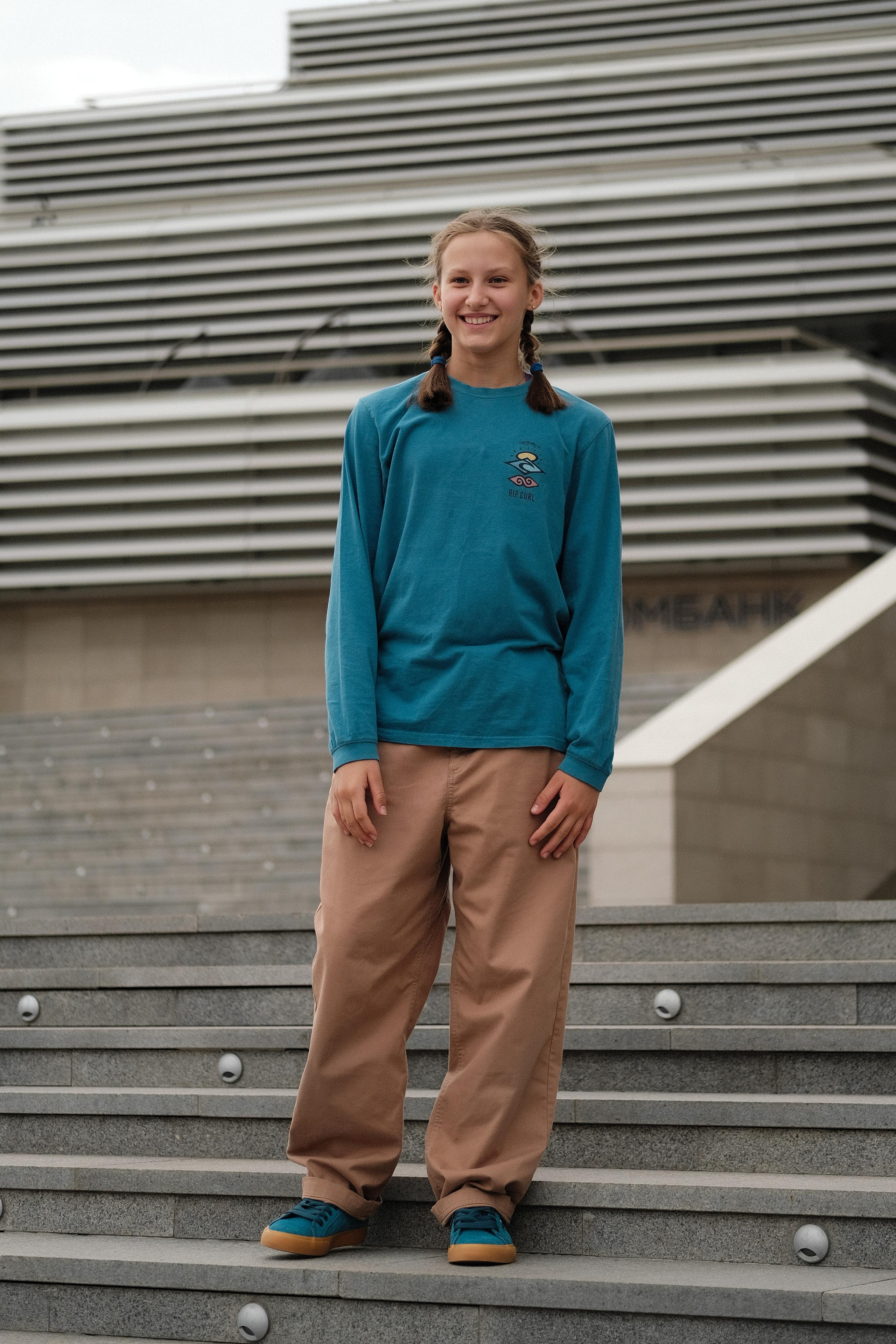 QSC SIS. LIYALEE PHOTO