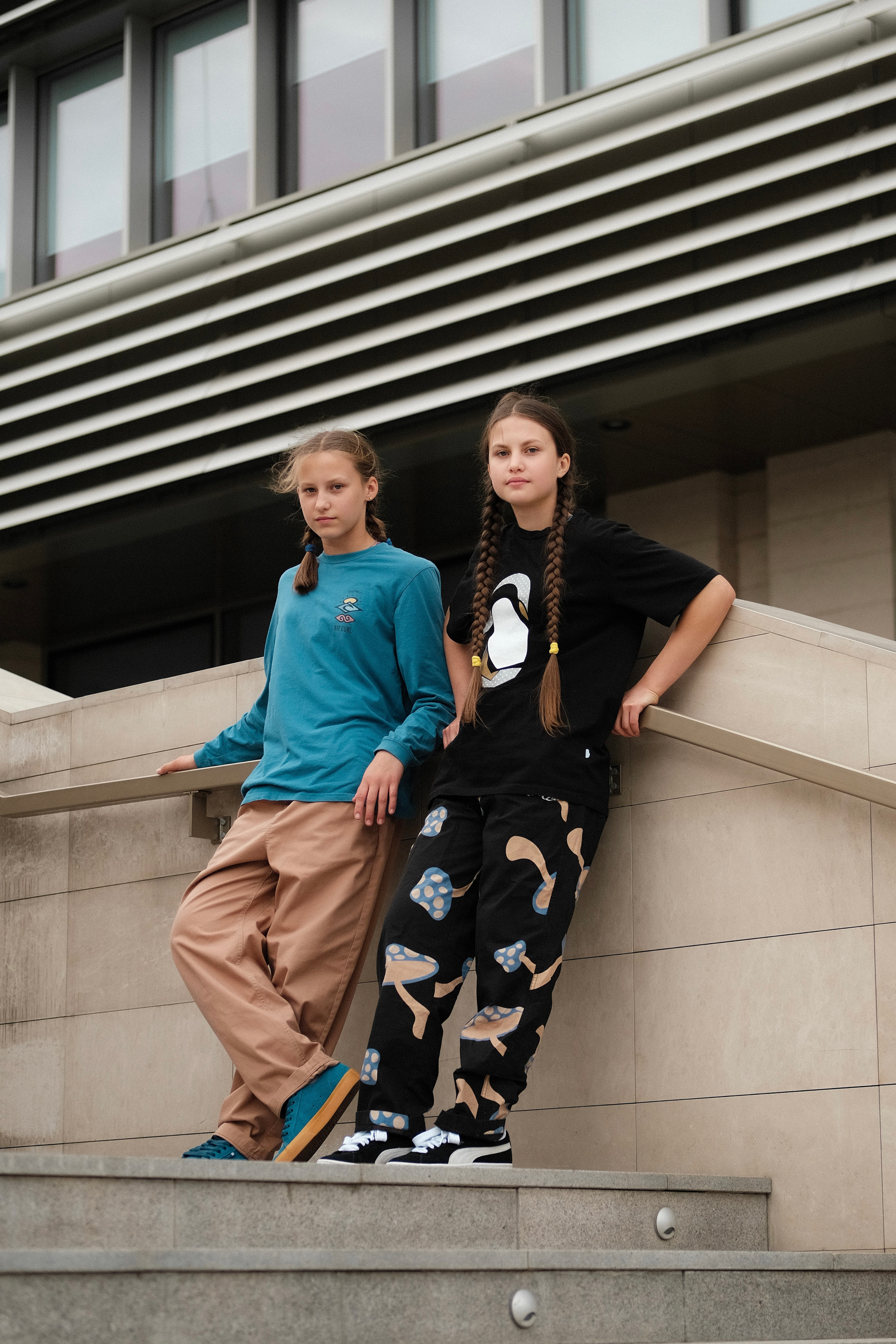 QSC SIS. LIYALEE PHOTO