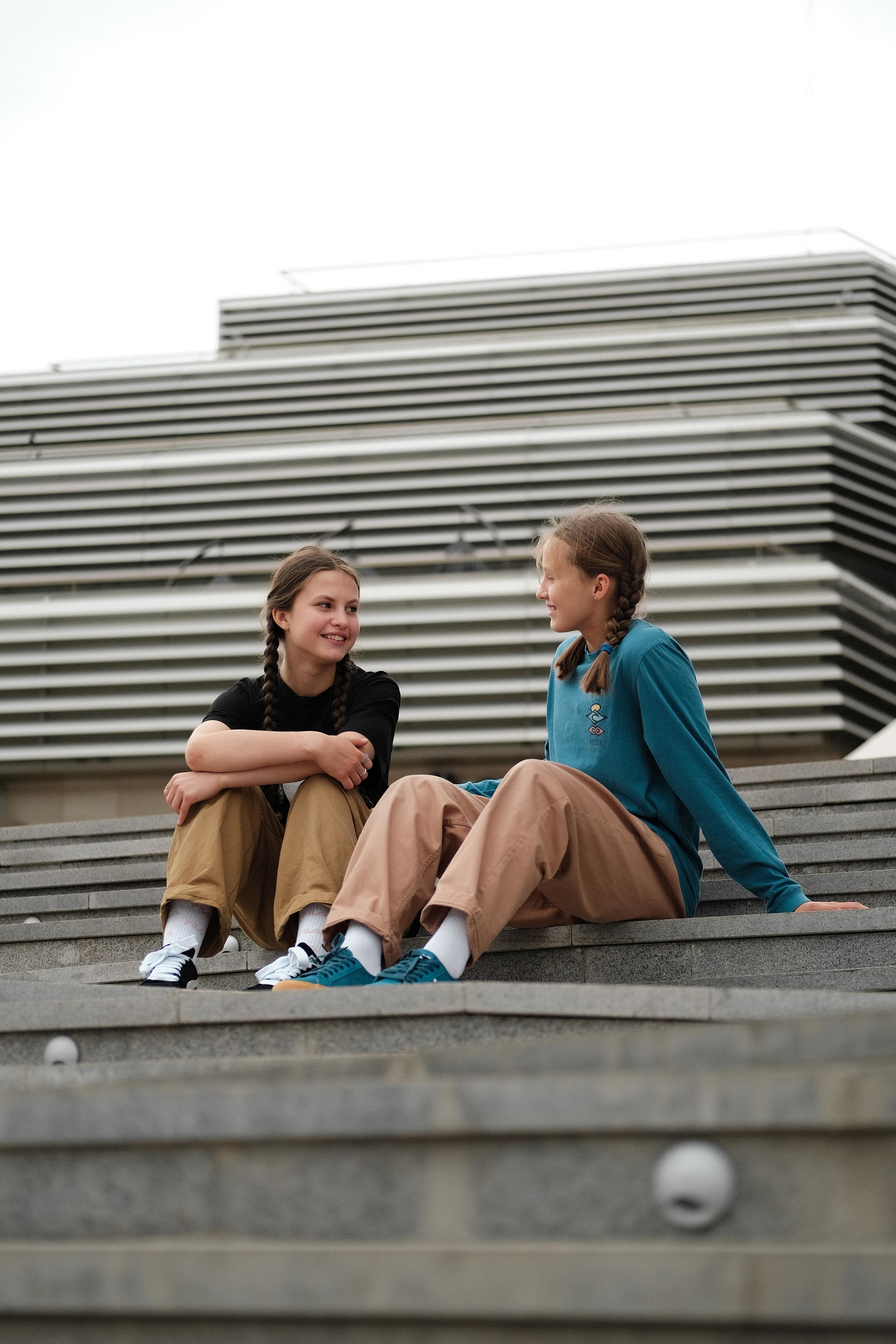 QSC SIS. LIYALEE PHOTO