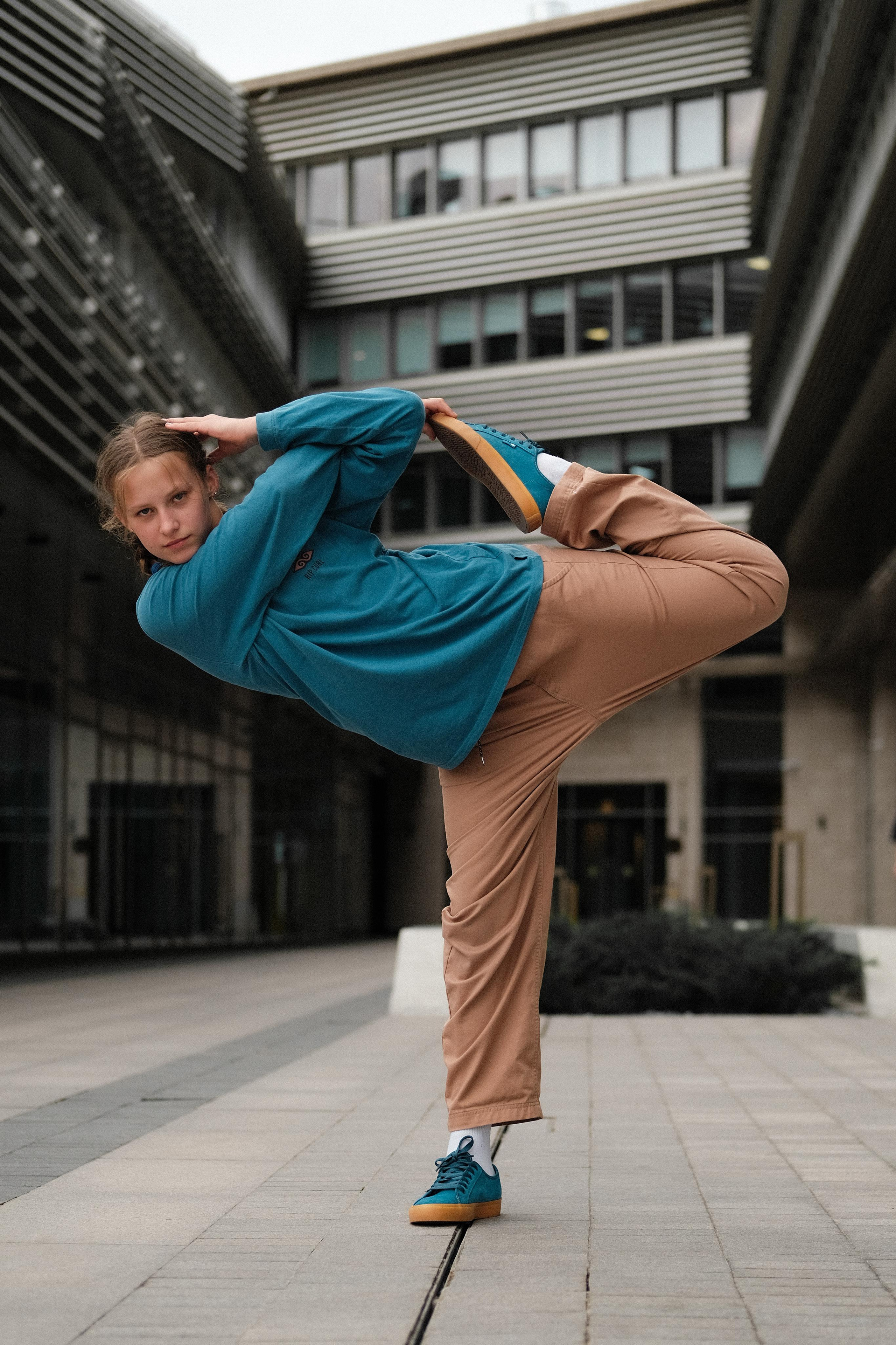 QSC SIS. LIYALEE PHOTO