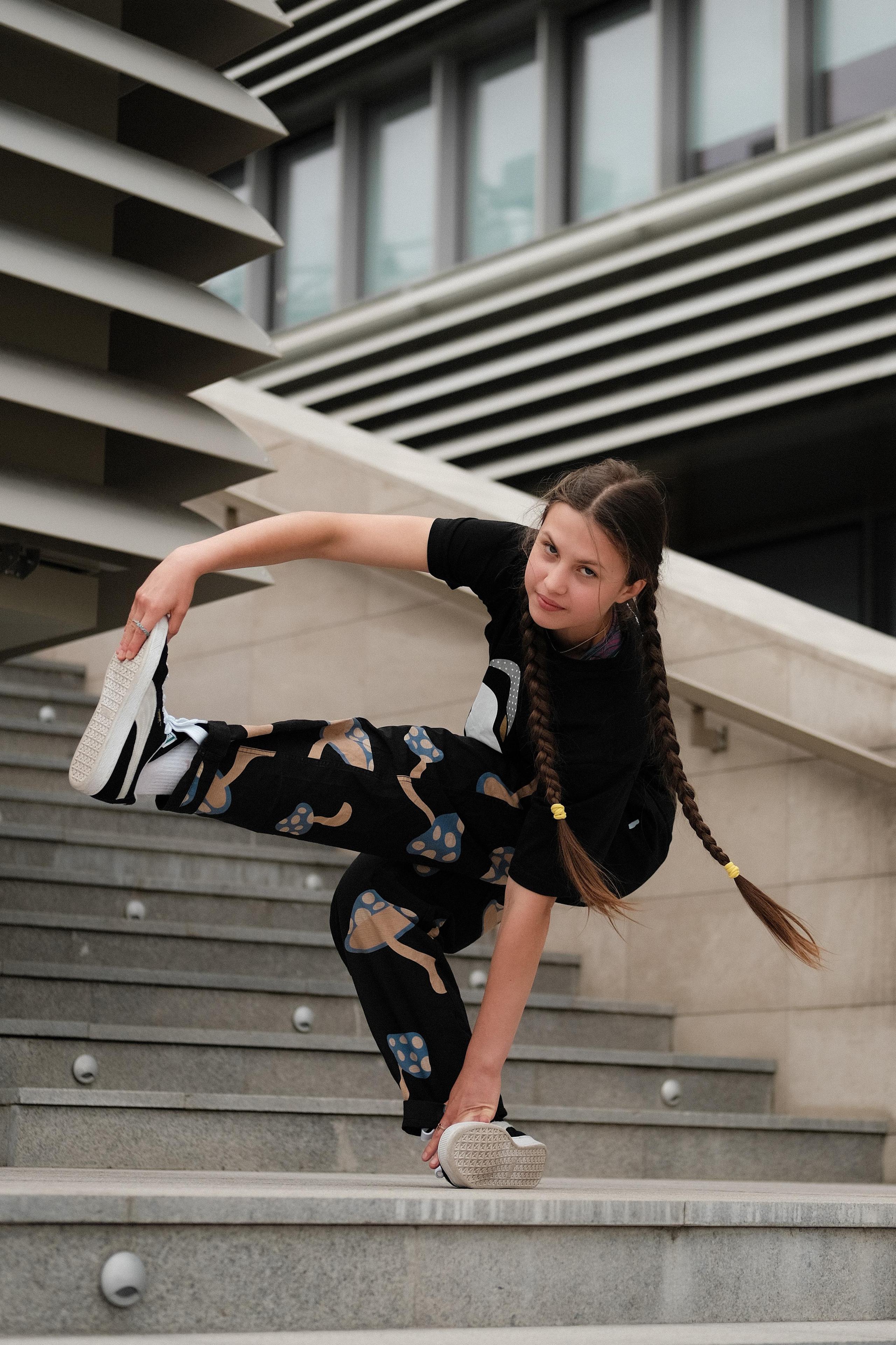 QSC SIS. LIYALEE PHOTO