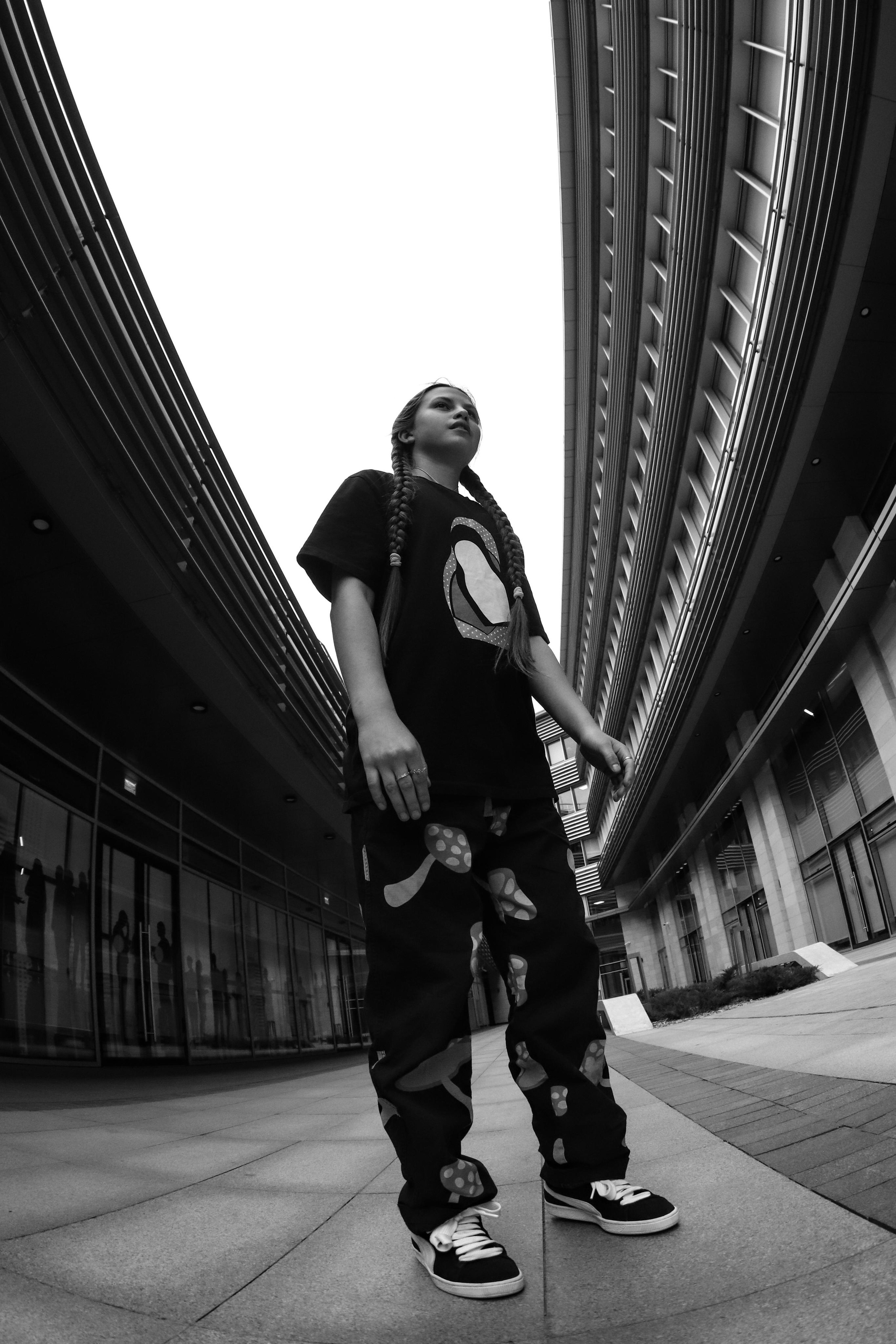 QSC SIS. LIYALEE PHOTO