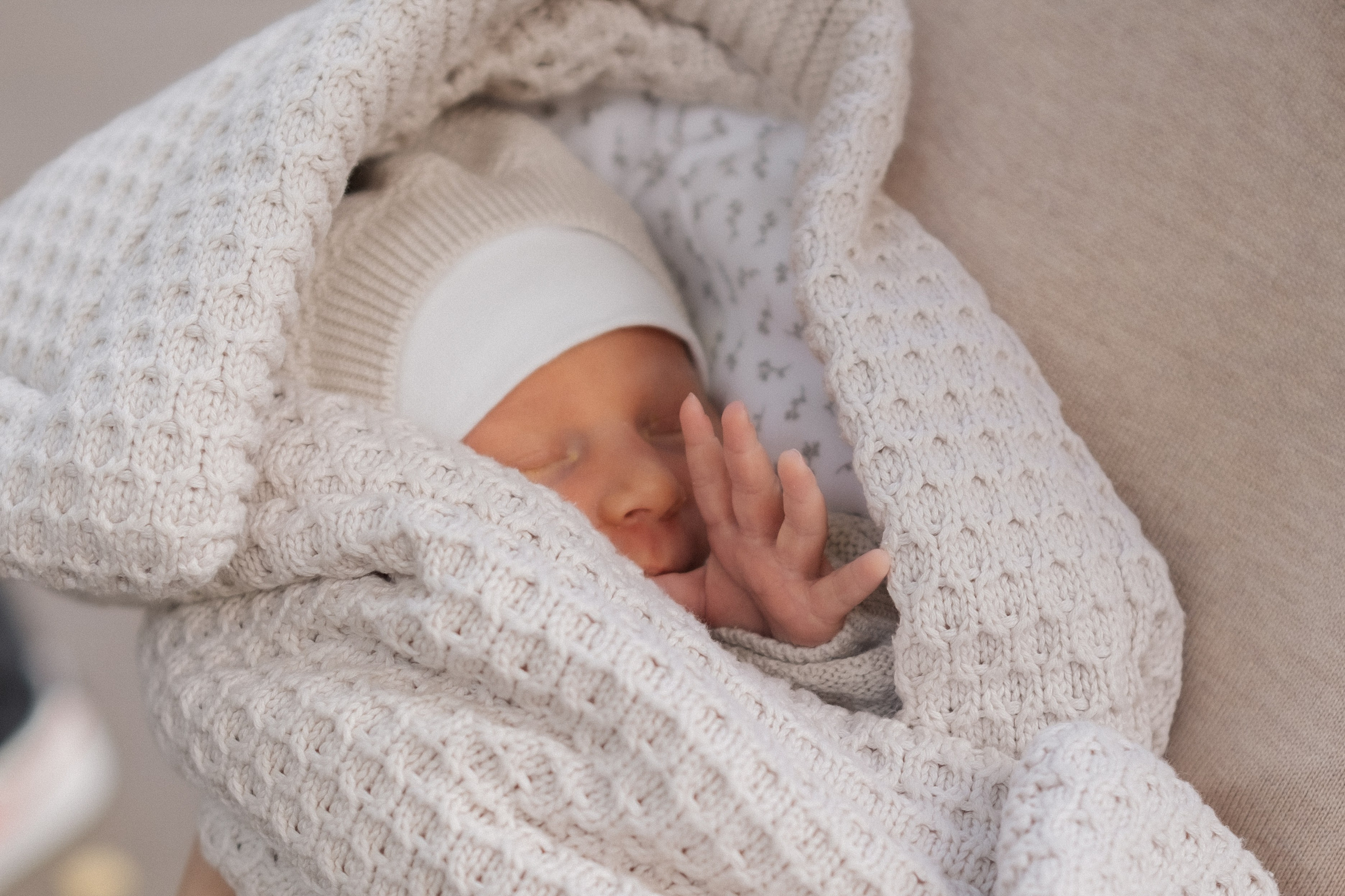 Мирон, первый день дома. Семейный фотограф Уфа Головченко Анастасия