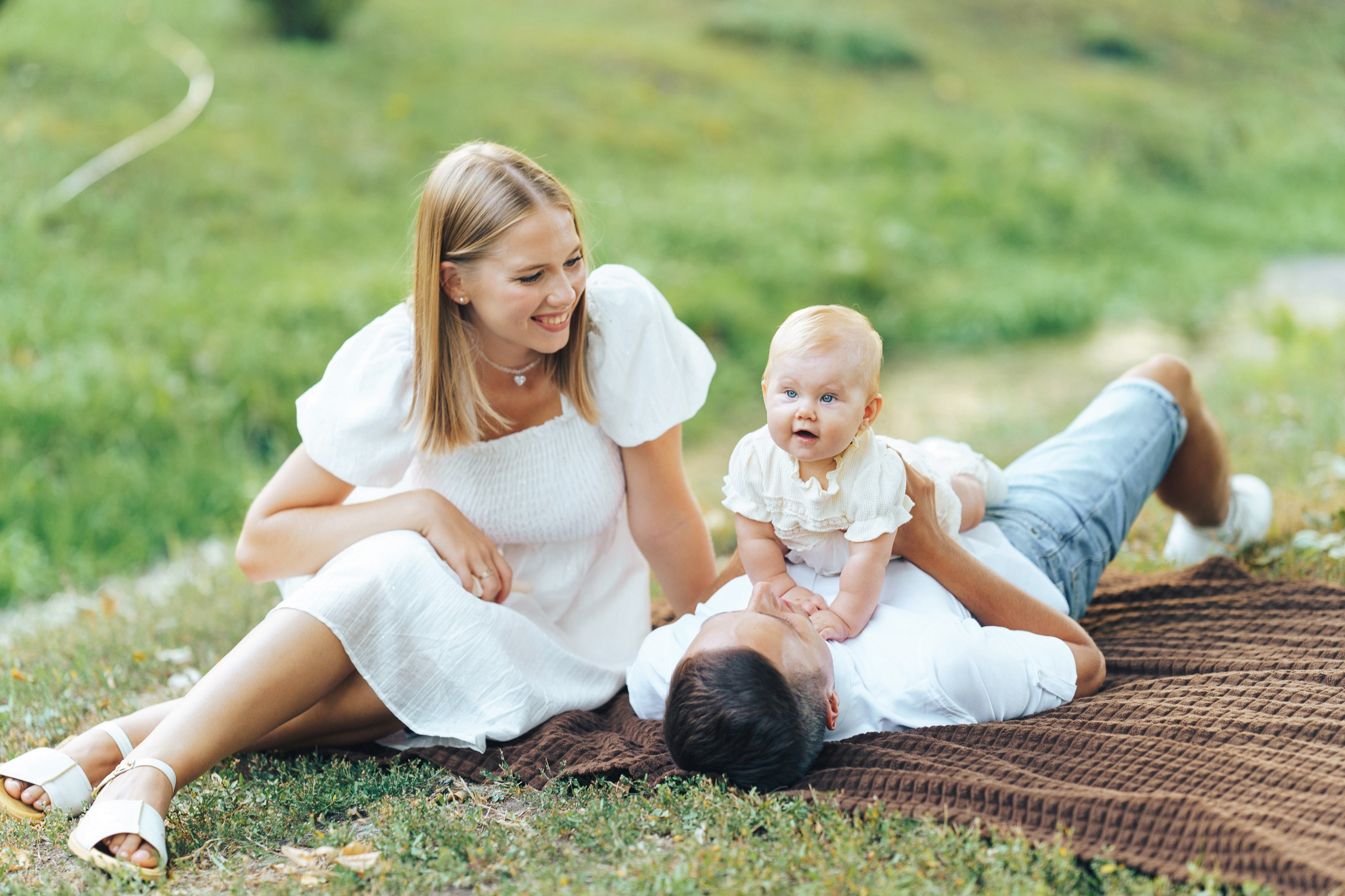 Семейная фотосессия в городском парке