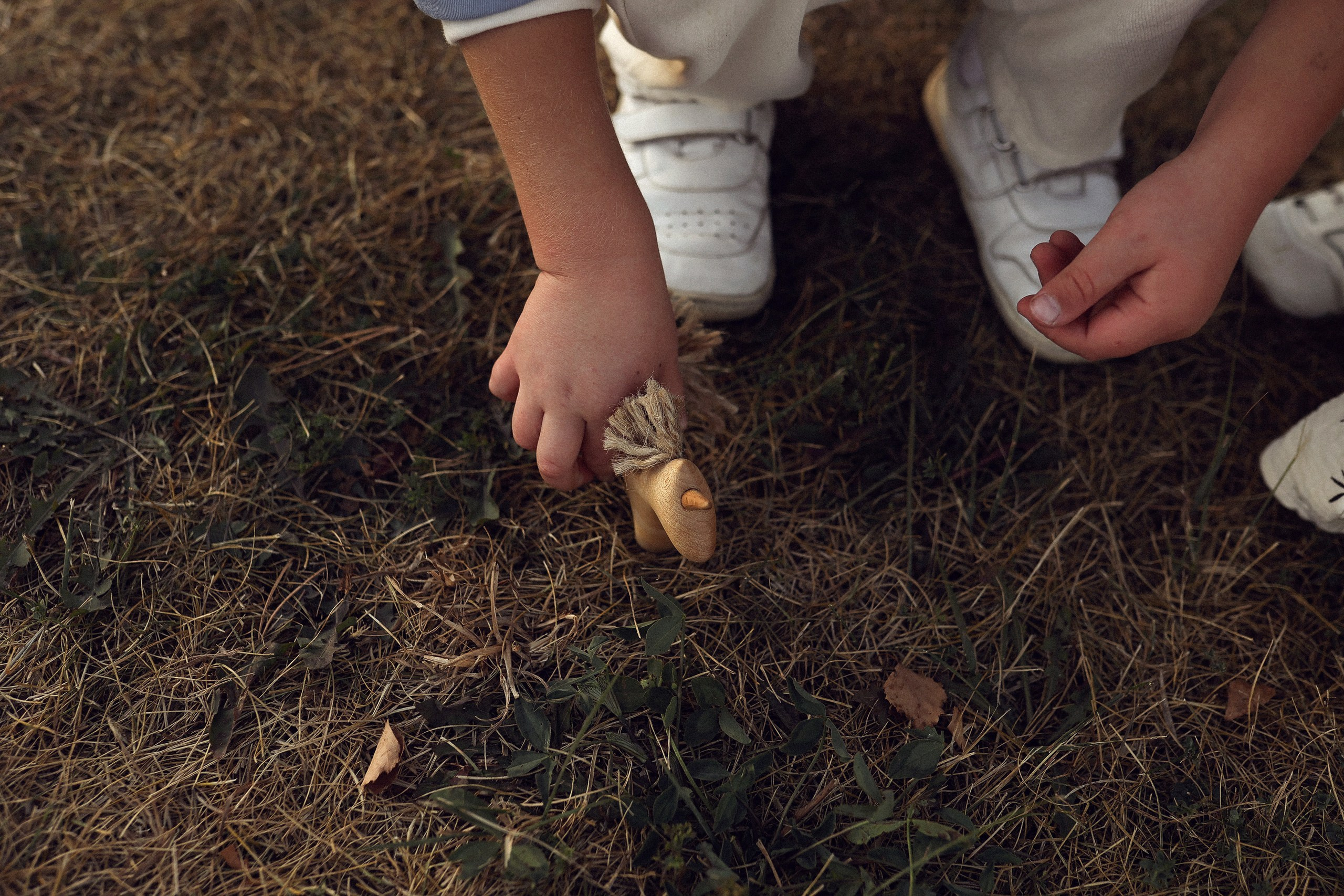 Олег, Анна, Саша и Вика в Мещерском парке. Настя Оленченко, портретный/семейный фотограф на цифру и плёнку Москва