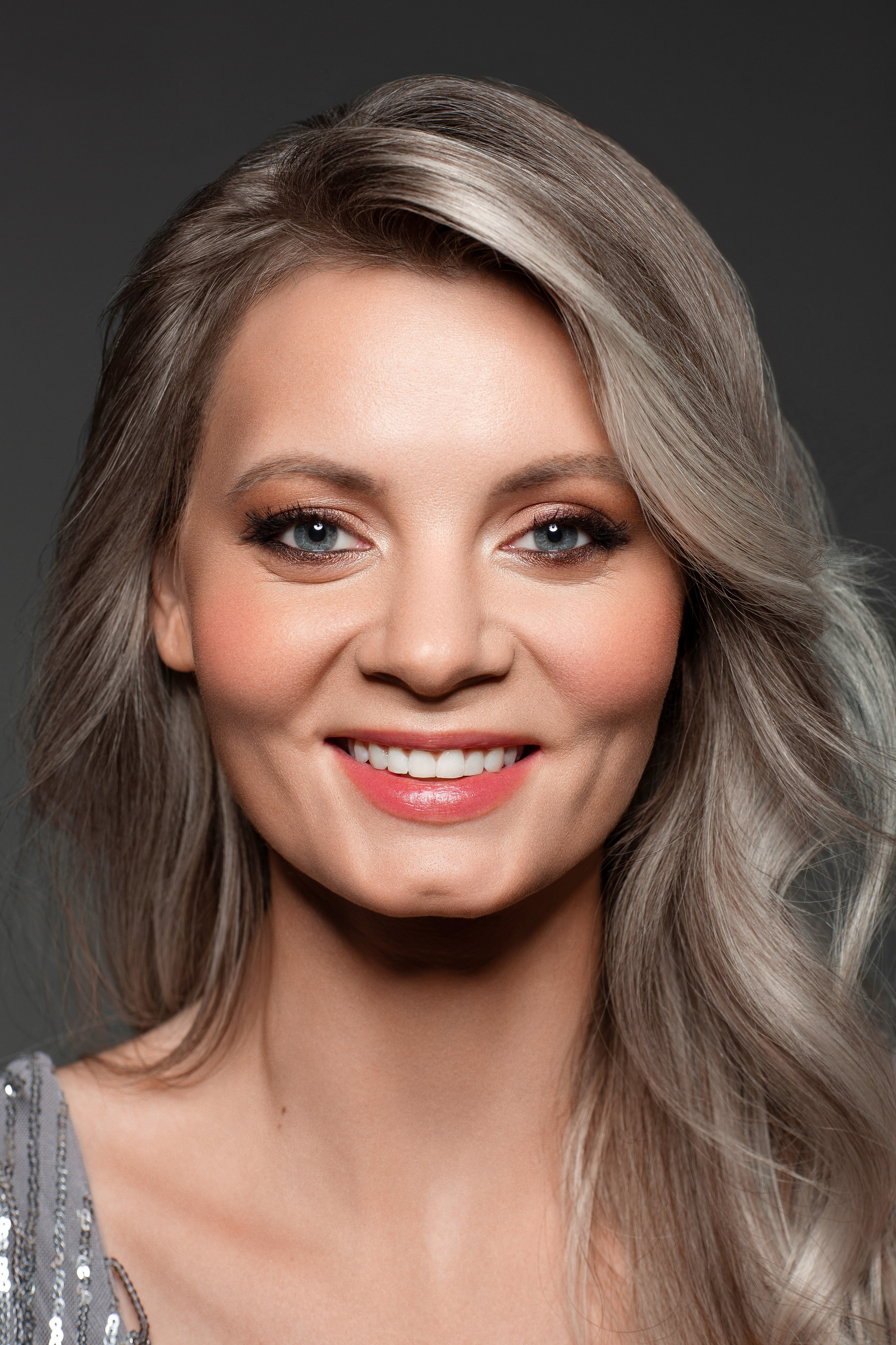 Оля. Главная