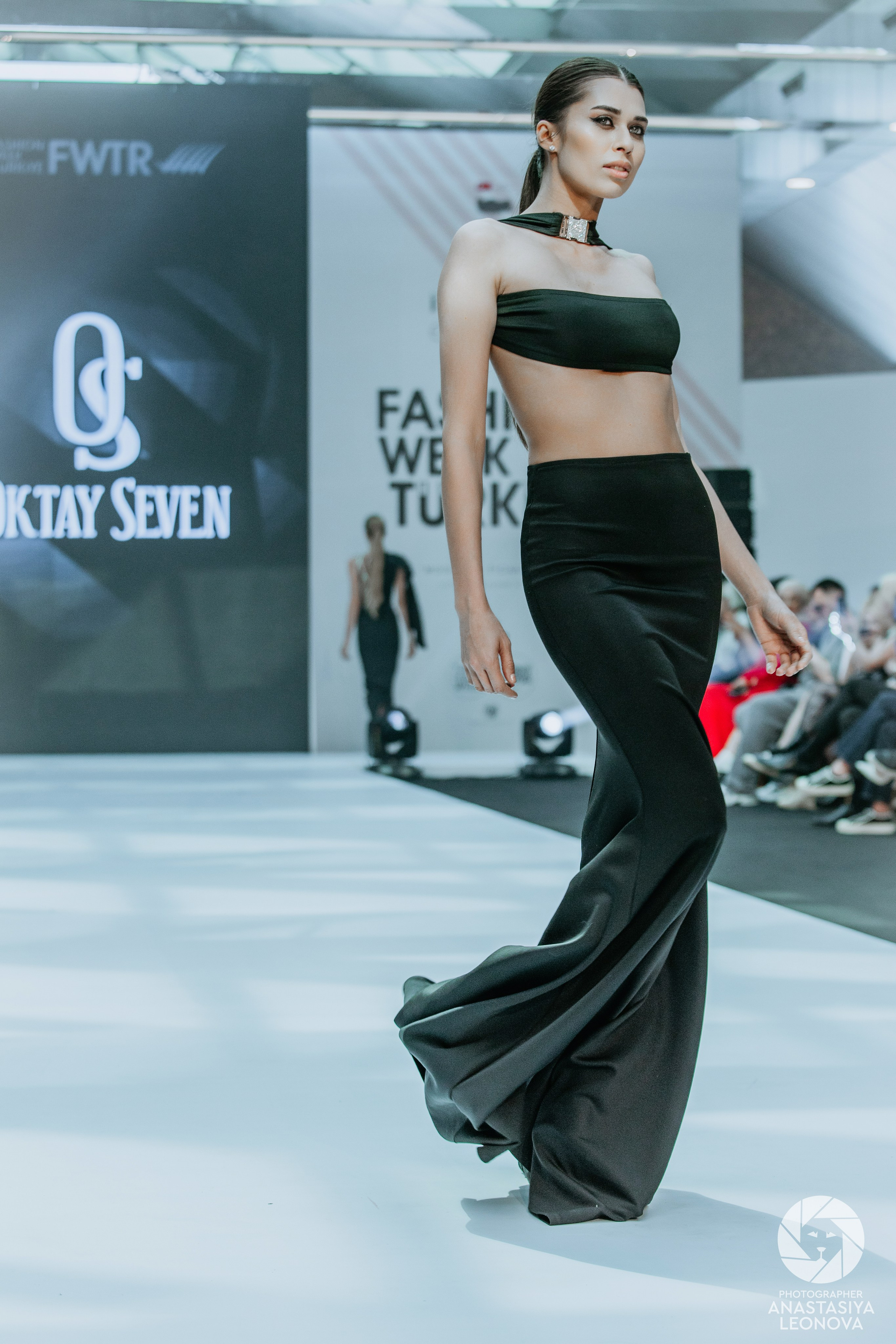 Fashion Week Türkiye [spring, 2025]. Anastasia Leonowa