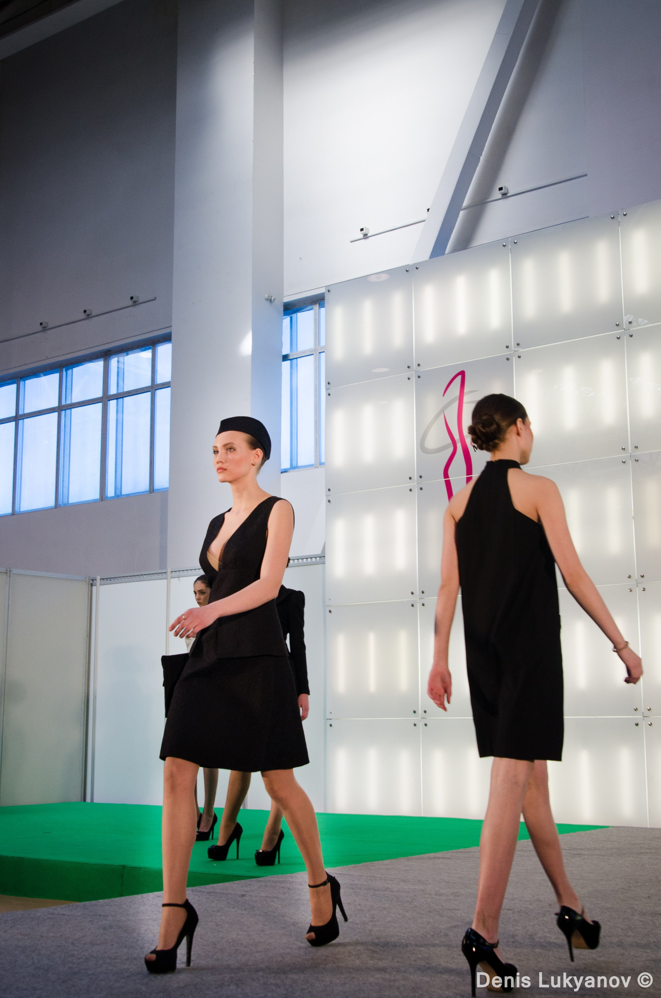 Формула Моды.Континент. Свадебный и семейный фотограф Денис Лукьянов в Краснодаре, Краснодарском крае и Республике Крым