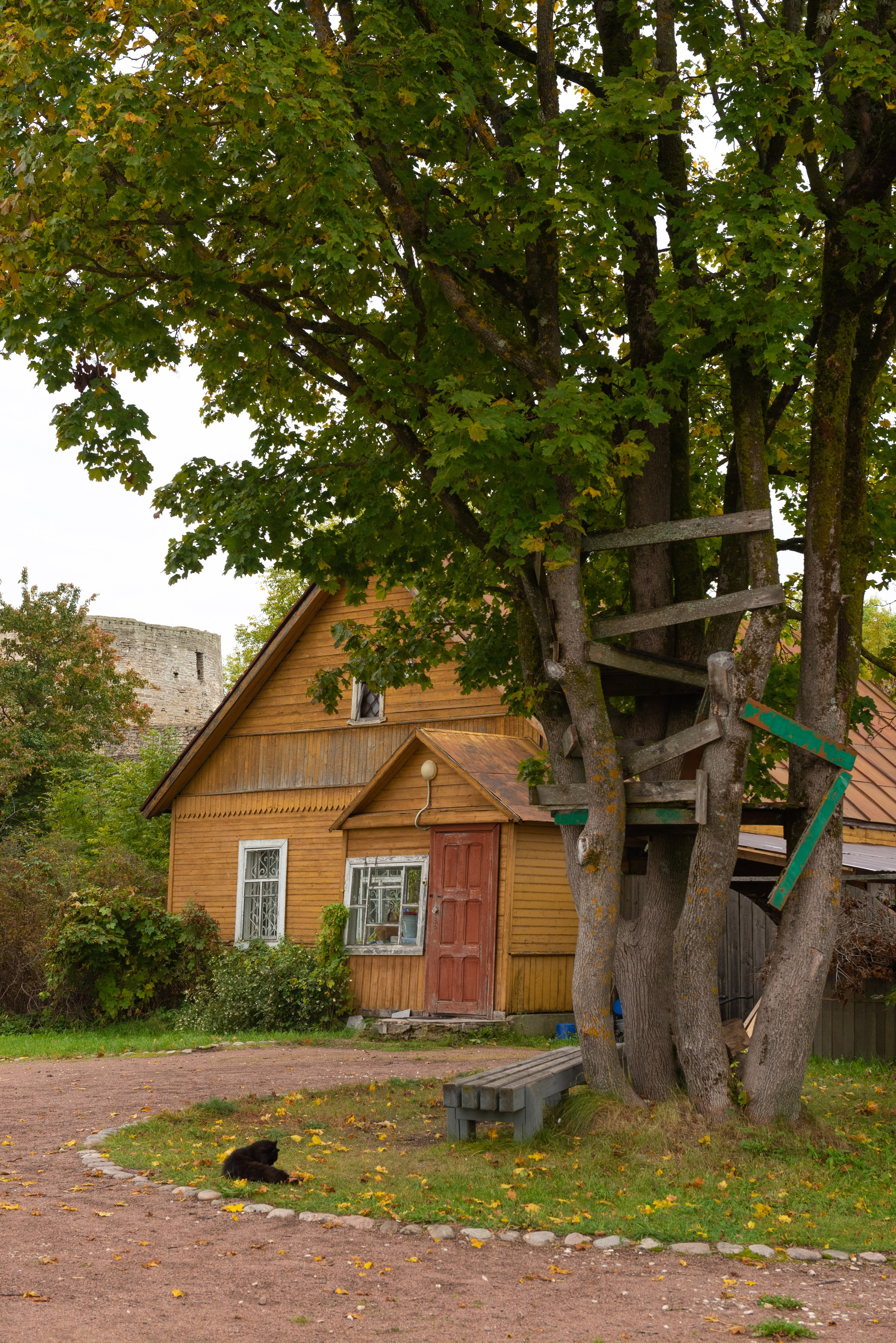 Изборск. Портретный и архитектурный фотограф в Москве и Санкт-Петербурге
