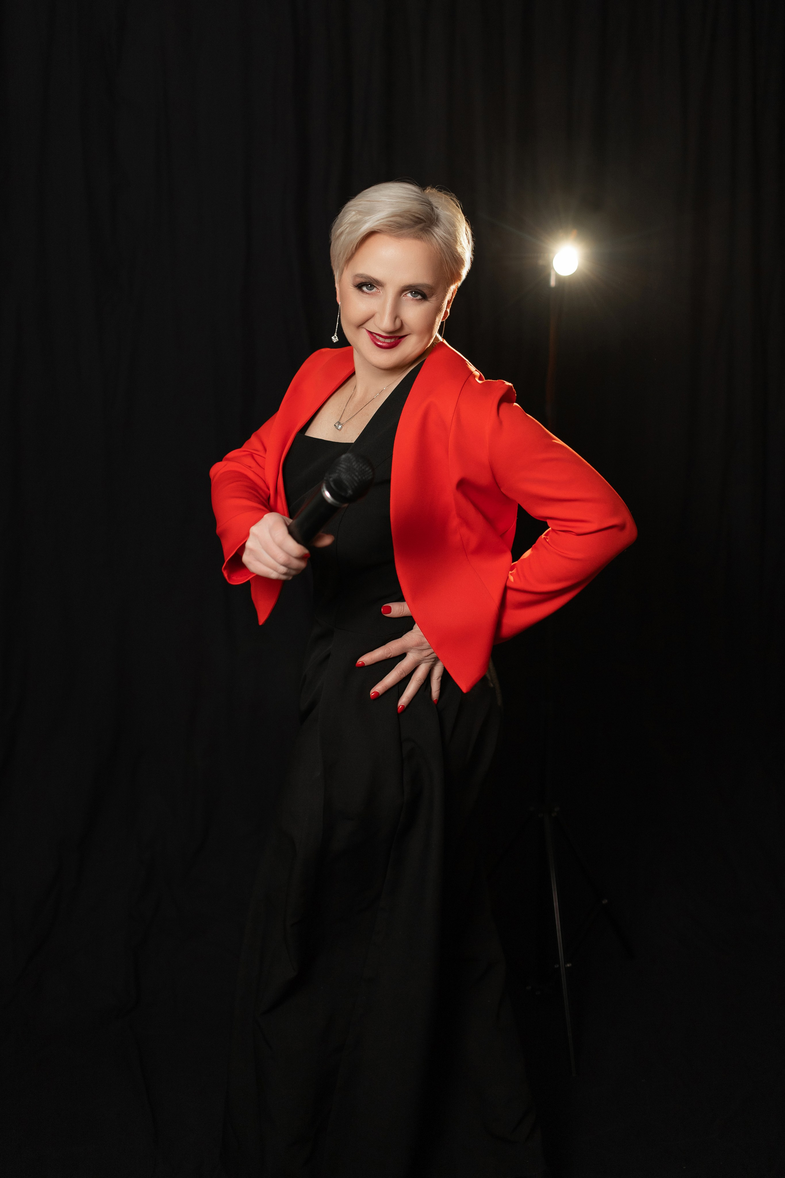 Олесяв моей студии. Март 2025. Фотограф Пермь. Свадьбы. Семья и дети, школа, д. сад. Фотокниги