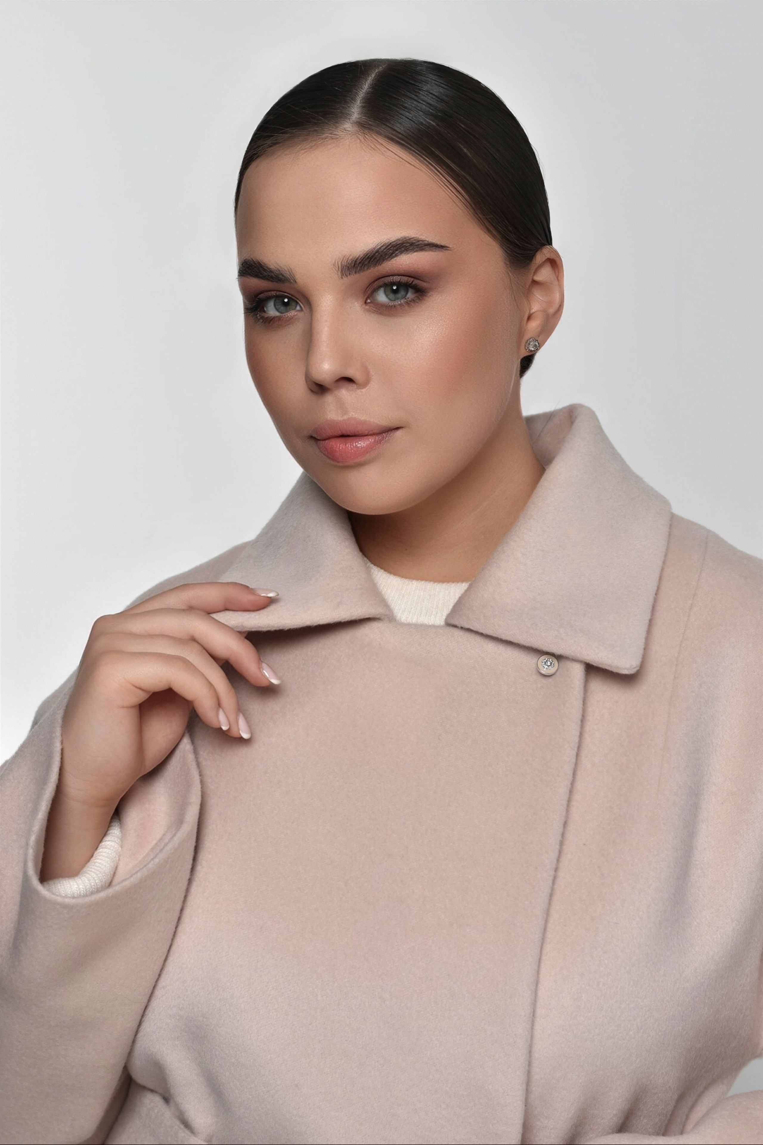 Полина, 50-52 р-р, 167 см. KED Production — продакшн из СПб. Создаём фото, видео и контент, который помогает брендам и селлерам продавать больше