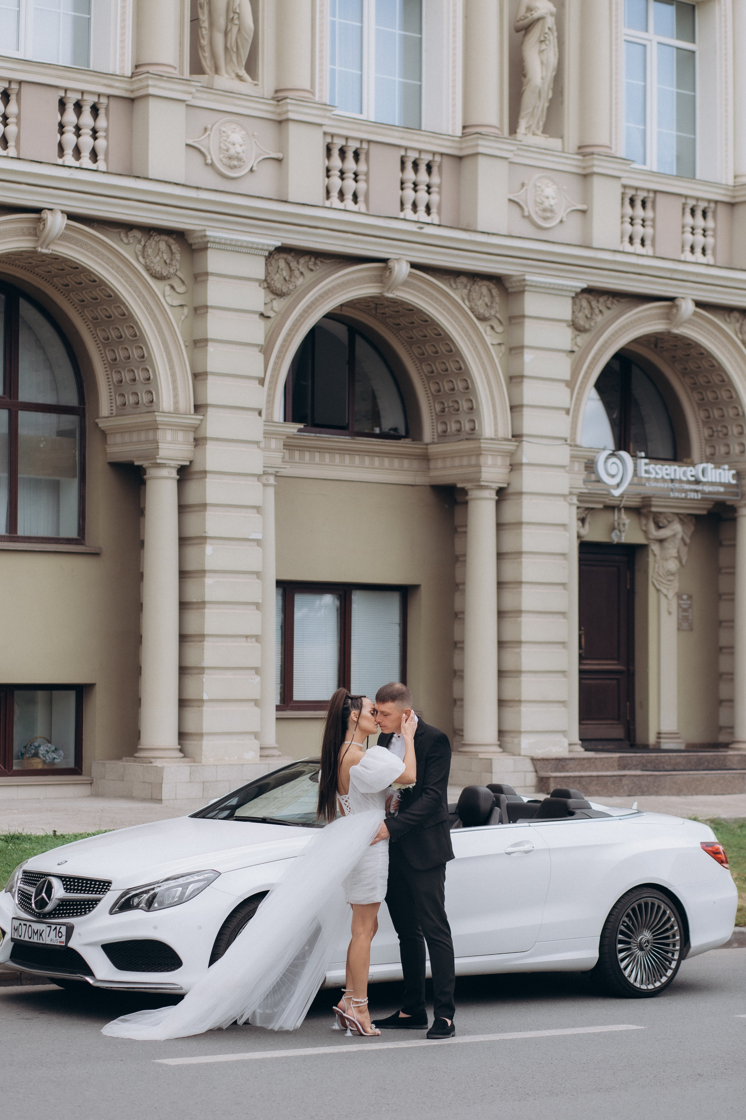 В центре Казани. Свадебный фотограф в Москве и Казани